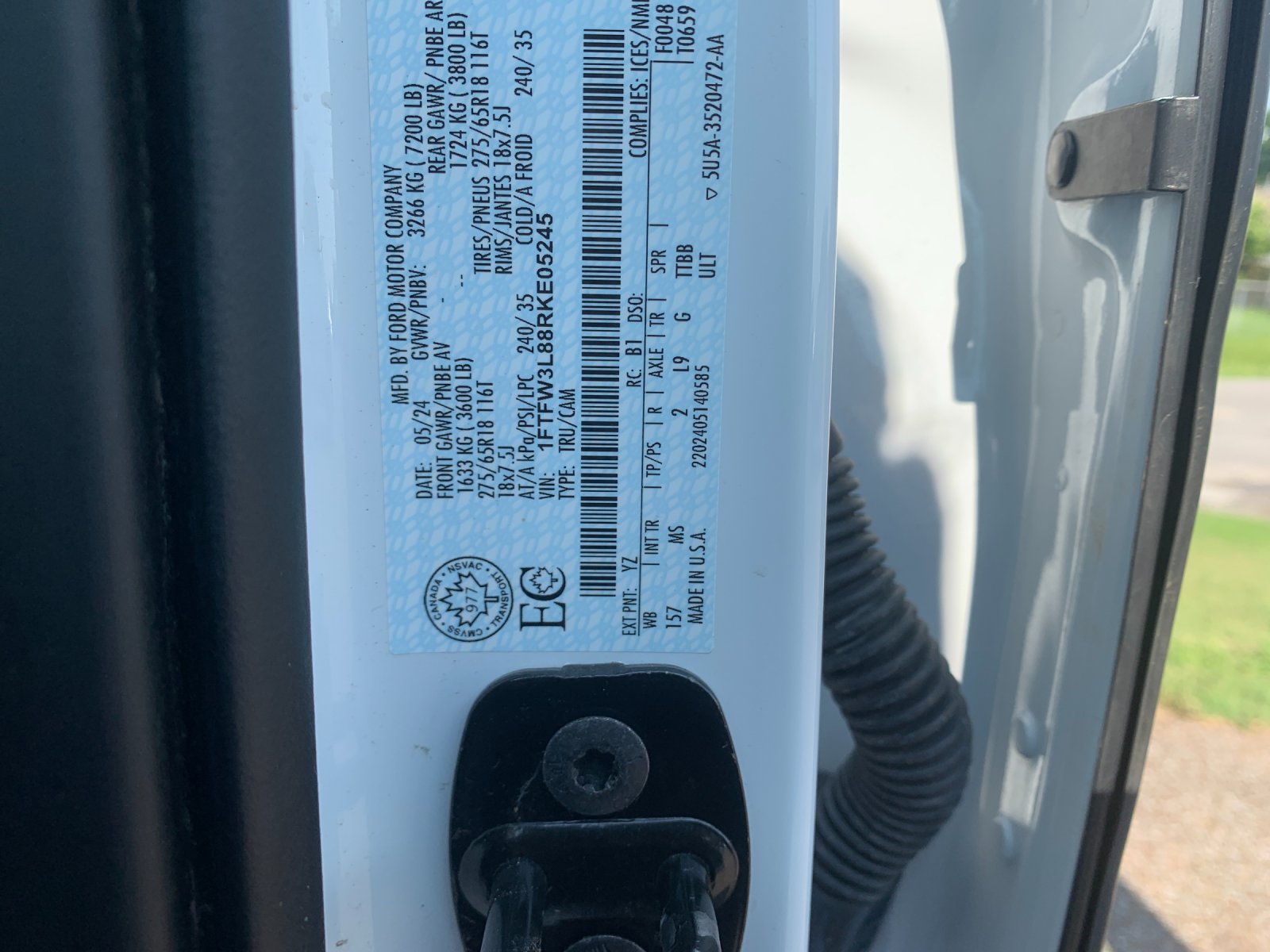 Used 2024 White Ford XLT image 22