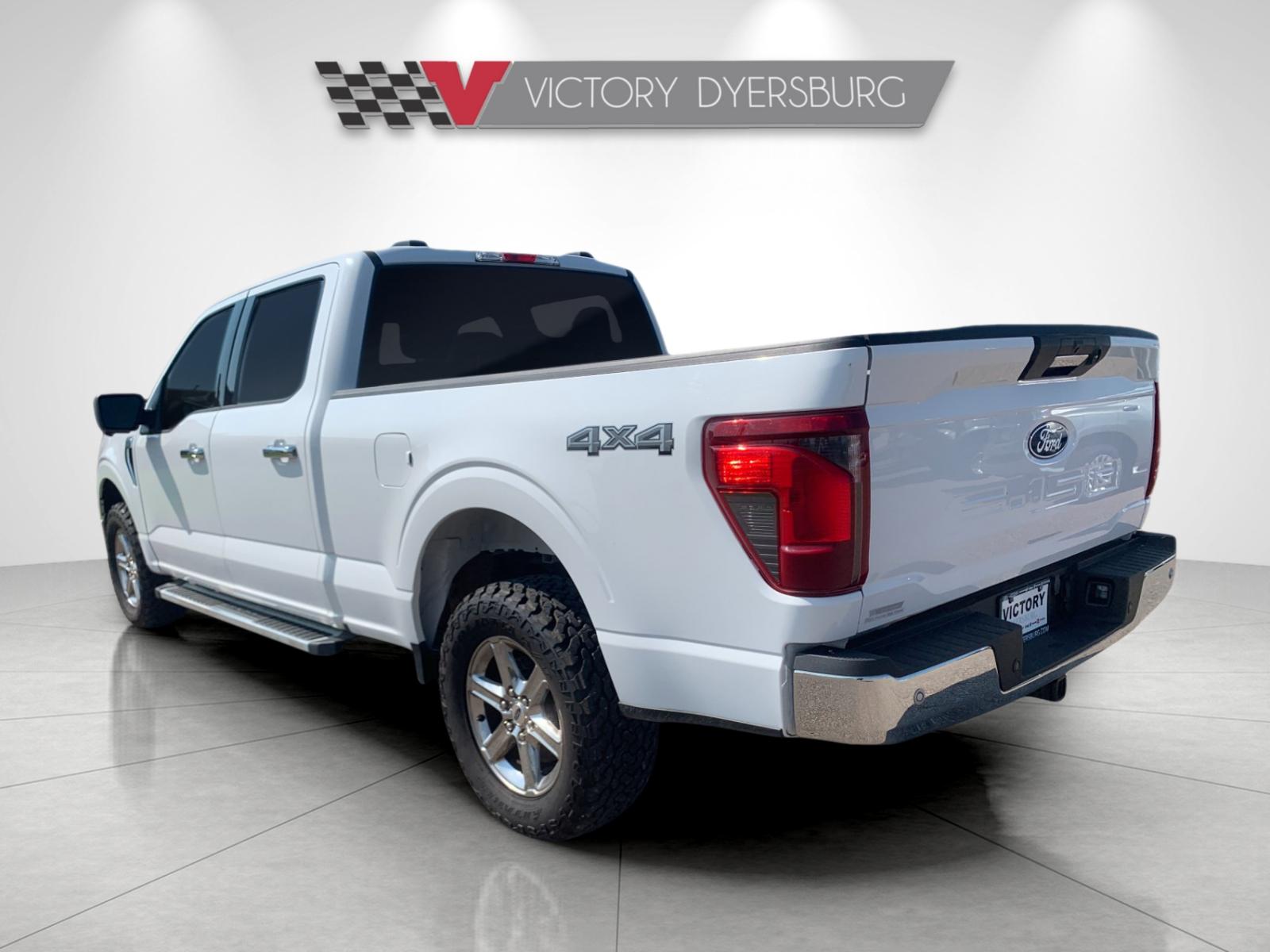 Used 2024 White Ford XLT image 23