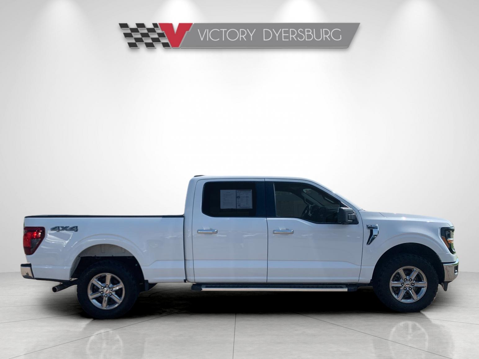Used 2024 White Ford XLT image 26