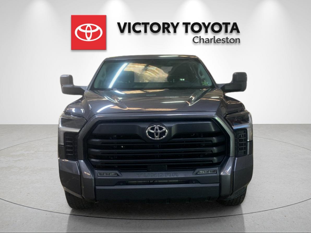 Used 2022 Gray Toyota SR5 image 7