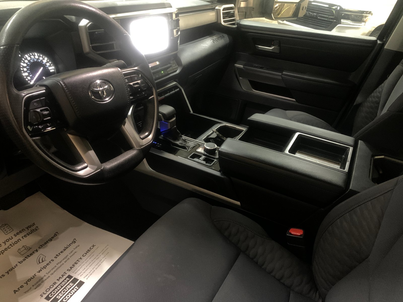 Used 2022 Gray Toyota SR5 image 9