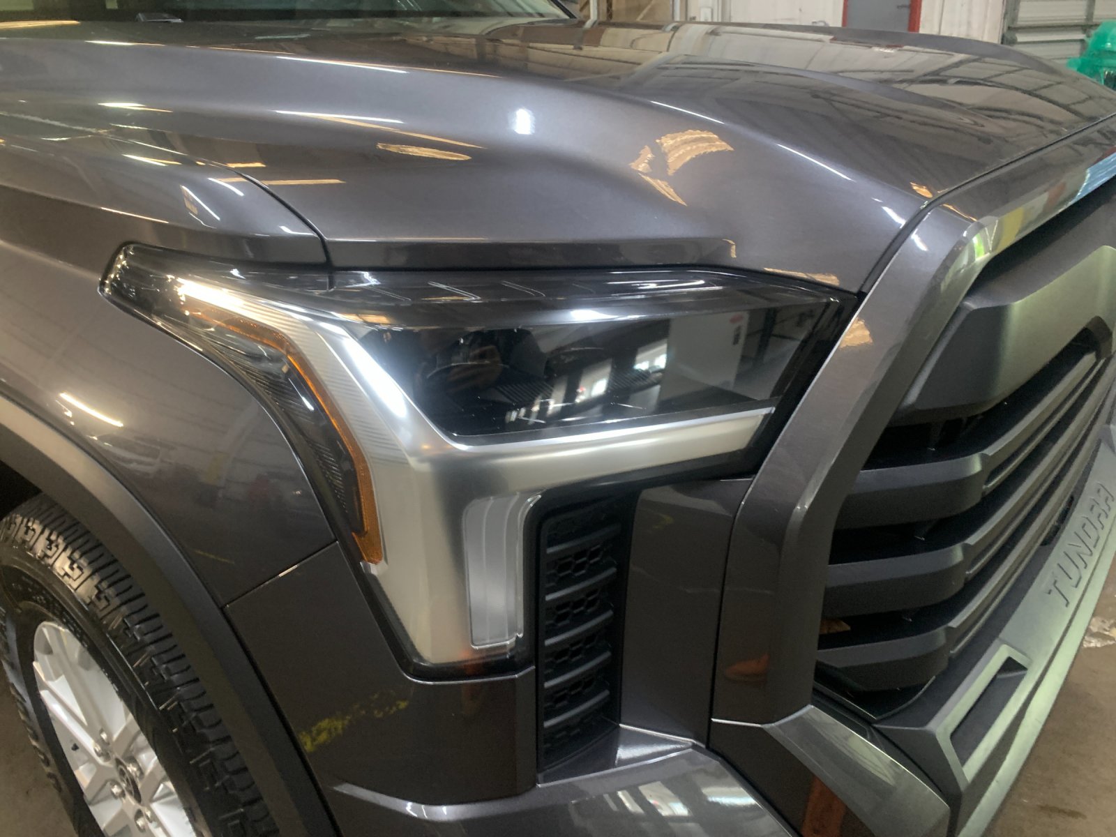 Used 2022 Gray Toyota SR5 image 32