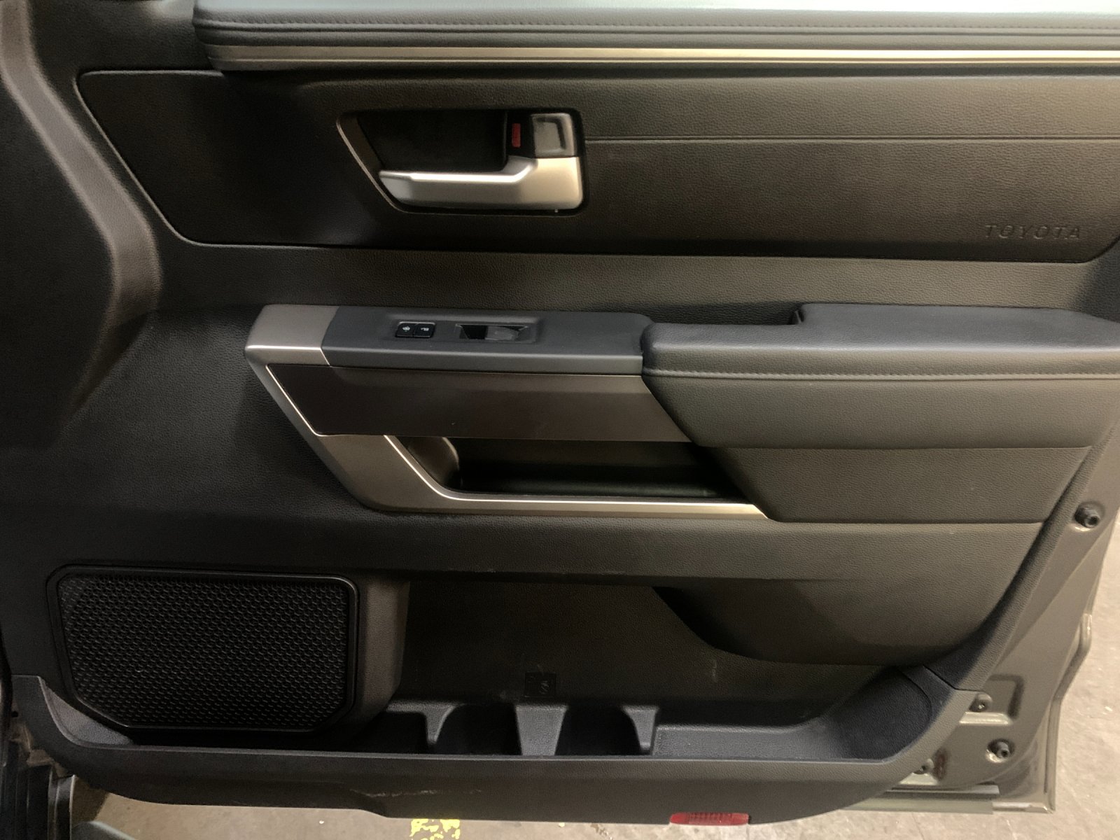 Used 2022 Gray Toyota SR5 image 18