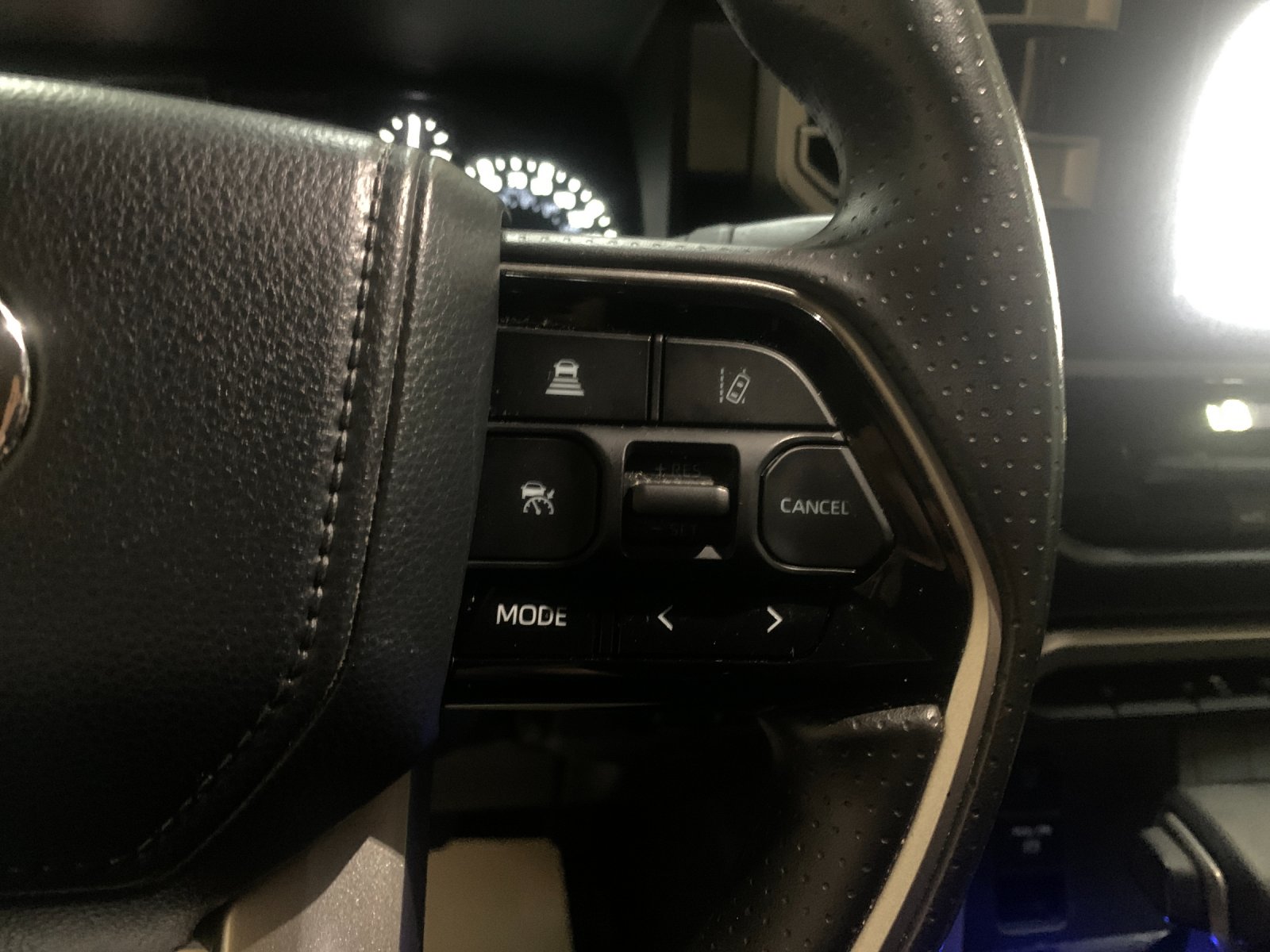 Used 2022 Gray Toyota SR5 image 27