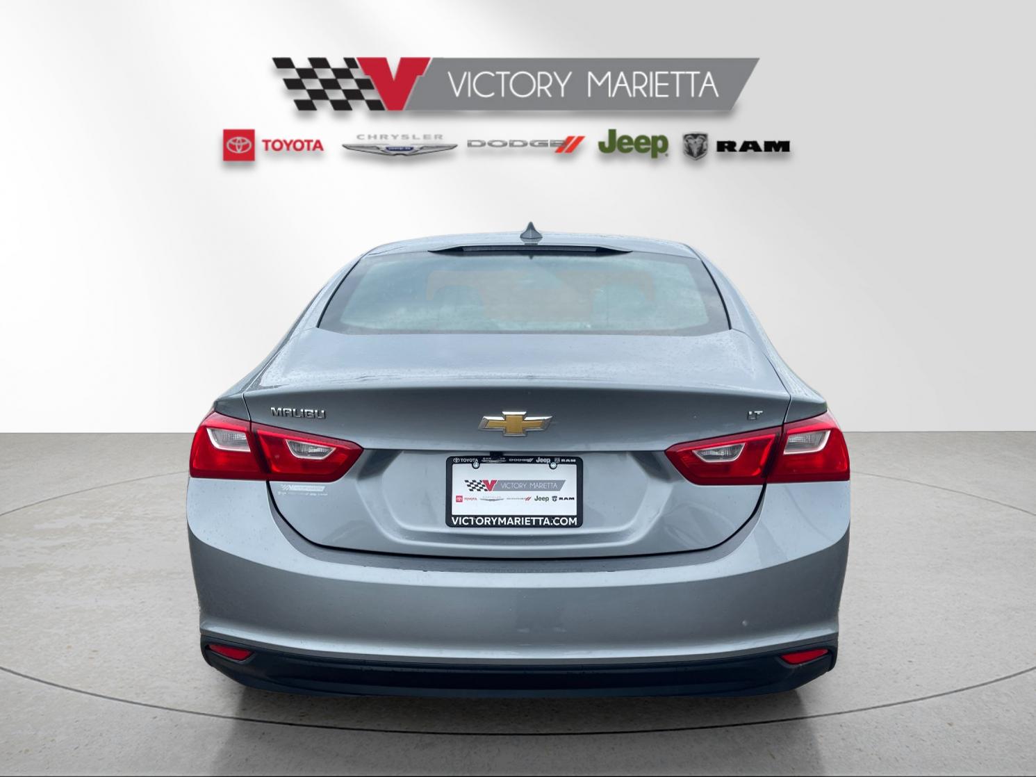 Used 2023  Chevrolet LT image 4