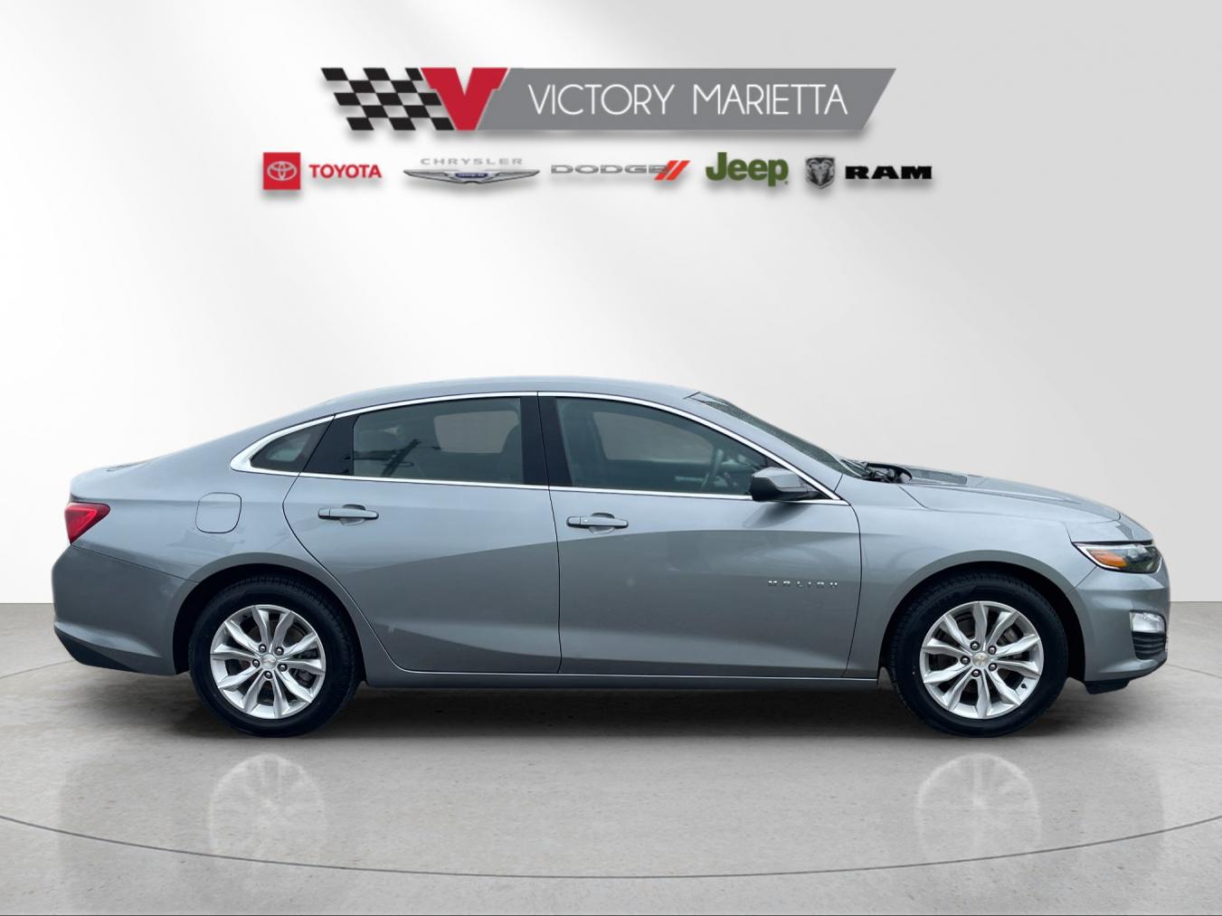 Used 2023  Chevrolet LT image 6