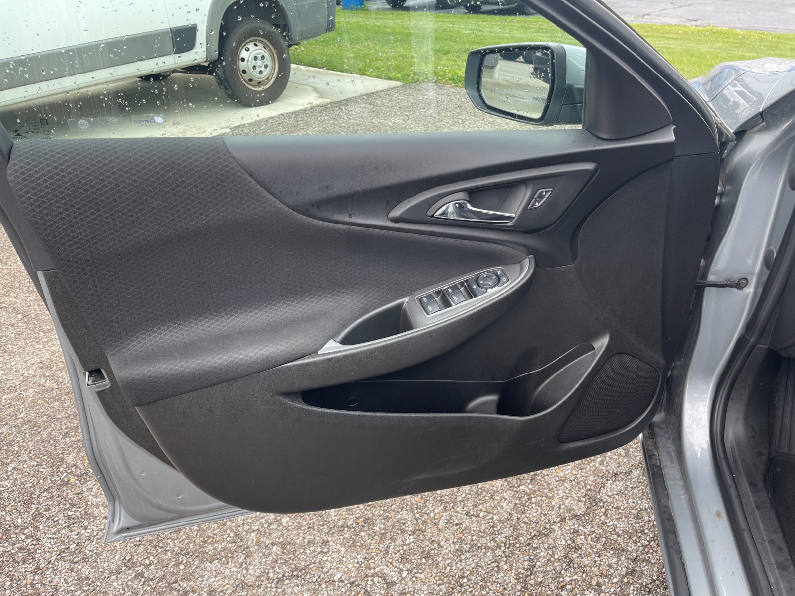 Used 2023  Chevrolet LT image 11