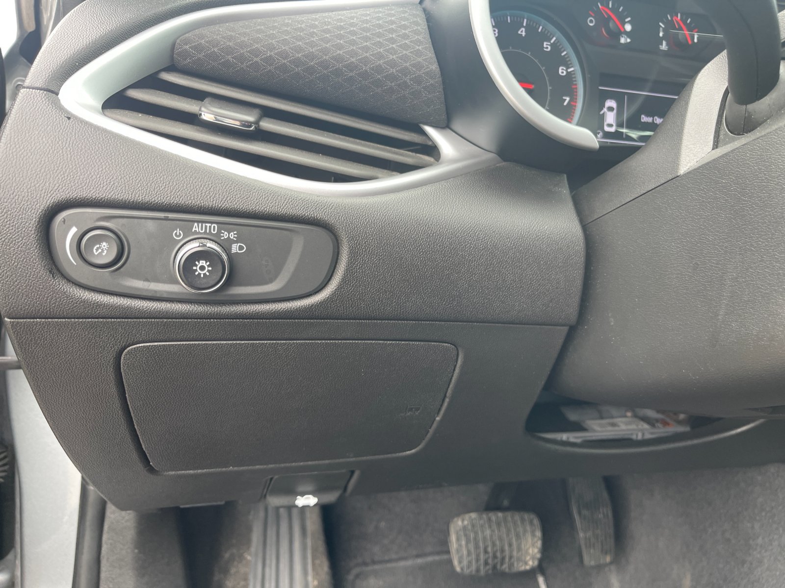 Used 2023  Chevrolet LT image 30