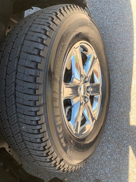 Used 2025 Gray Ford XLT image 10