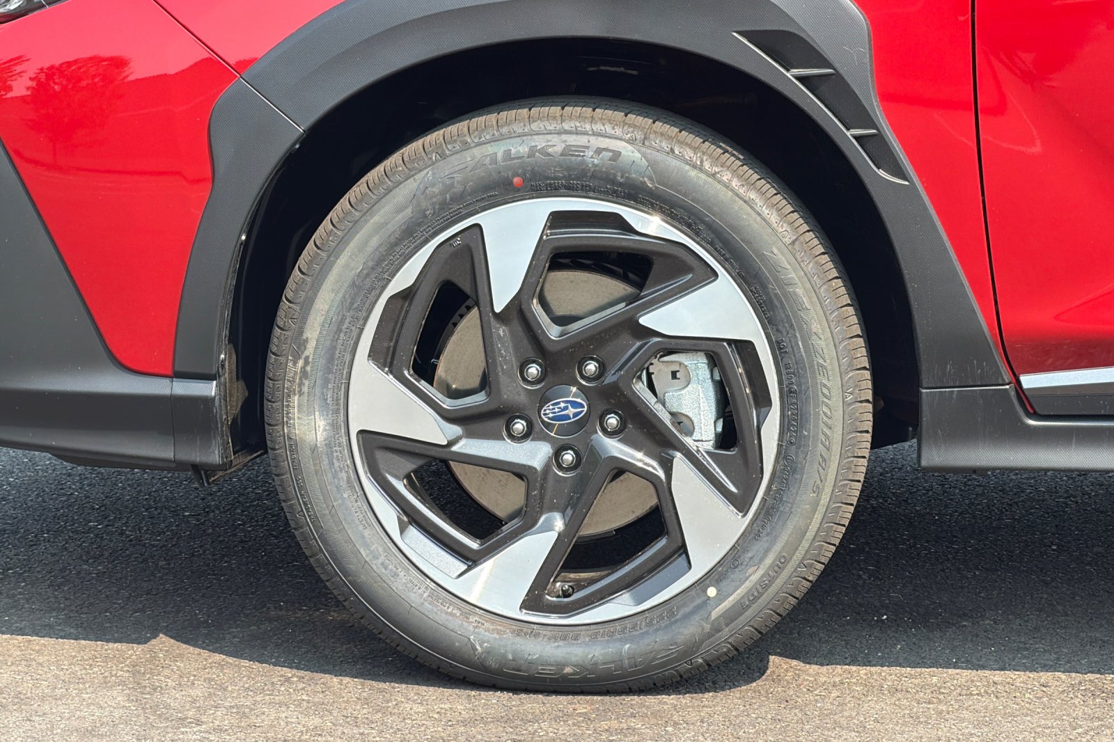New 2026 LITHIUM RED PEARL Subaru Limited image 25