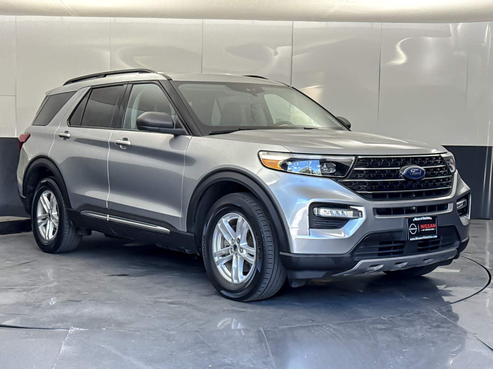 2021 Ford Explorer XLT 4WD's photo