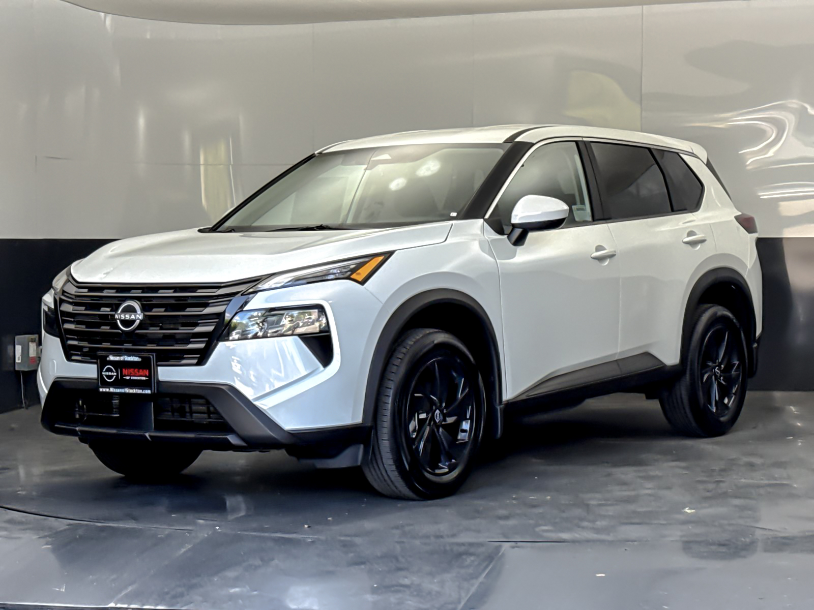 New 2026 White Nissan SV image 7