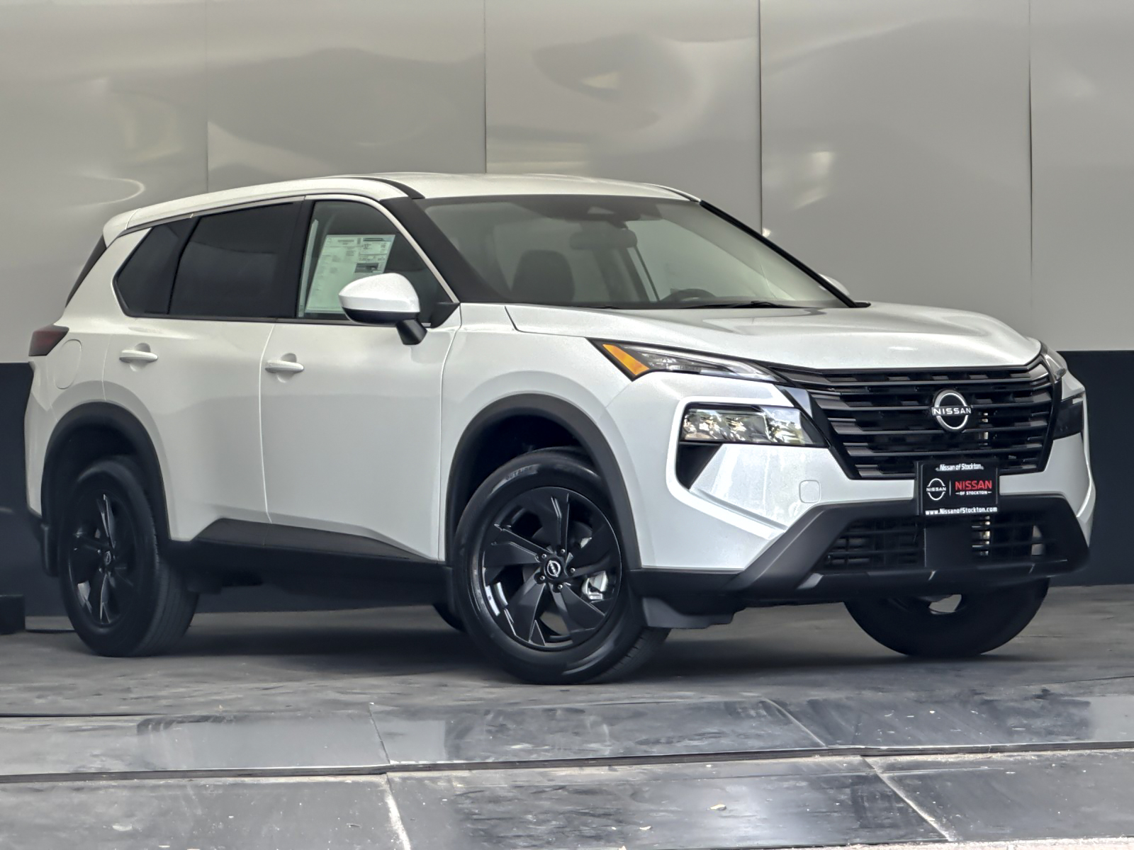 2026 Nissan Rogue SV FWD's photo
