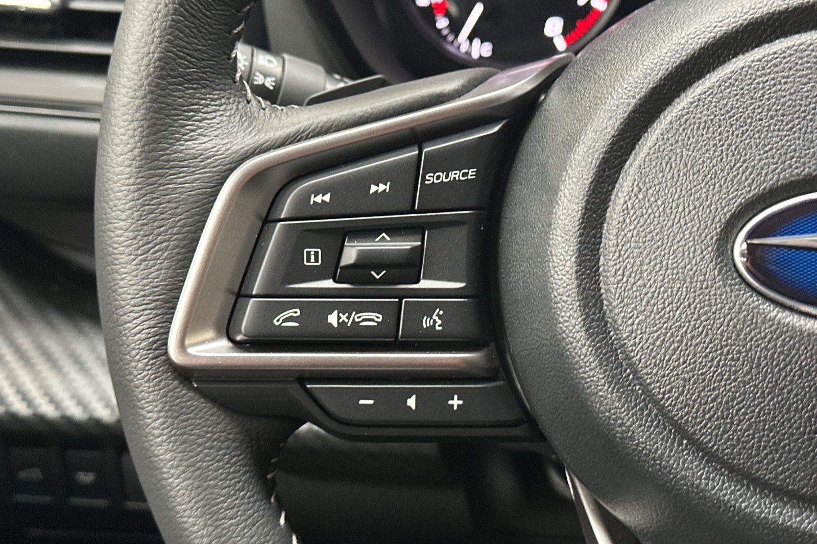 New 2026 MAGNETITE GRAY METALLIC Subaru Premium 7-Passenger image 30