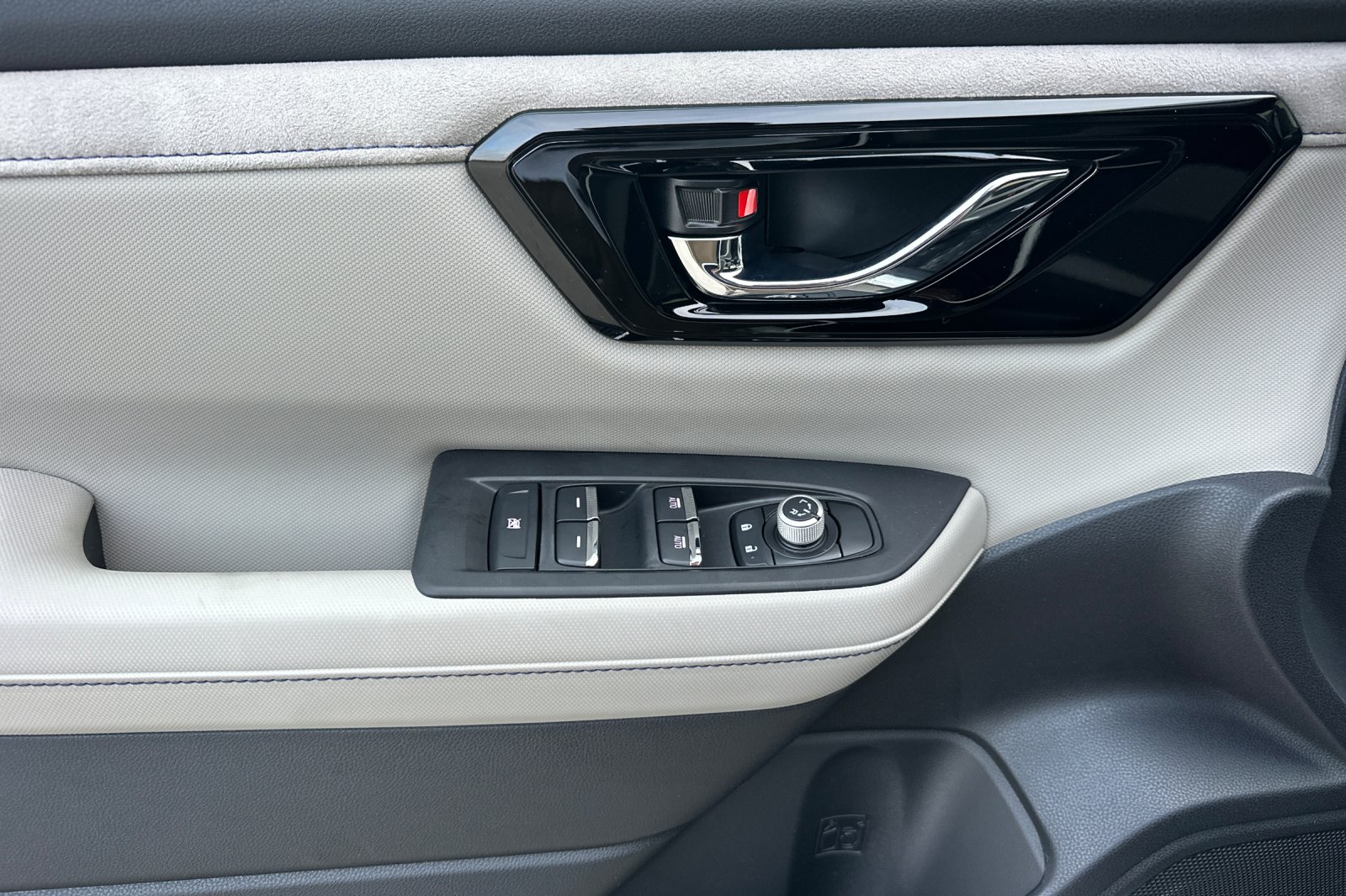 New 2026 MAGNETITE GRAY METALLIC Subaru Limited image 12
