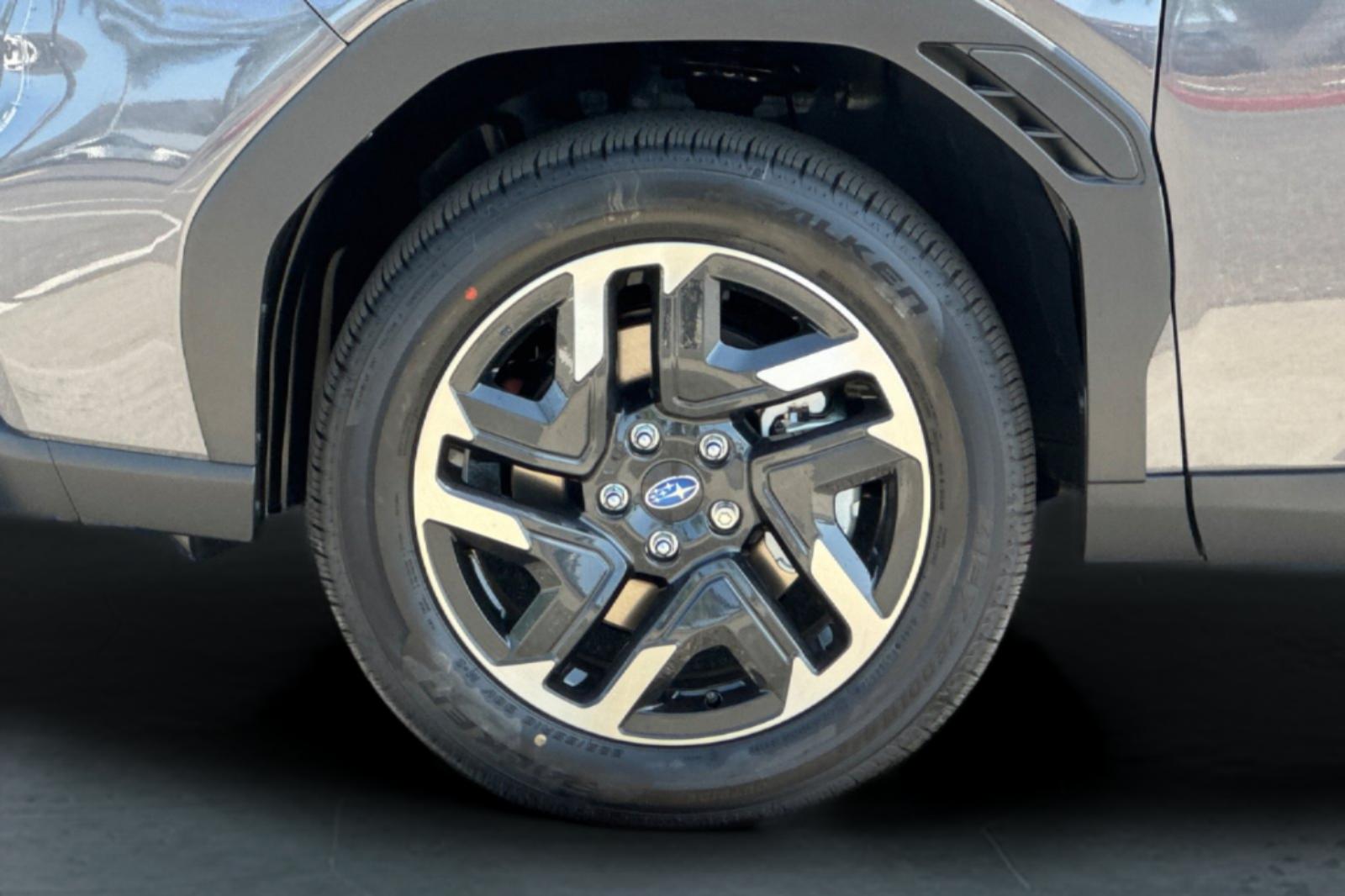 New 2026 MAGNETITE GRAY METALLIC Subaru Limited image 34