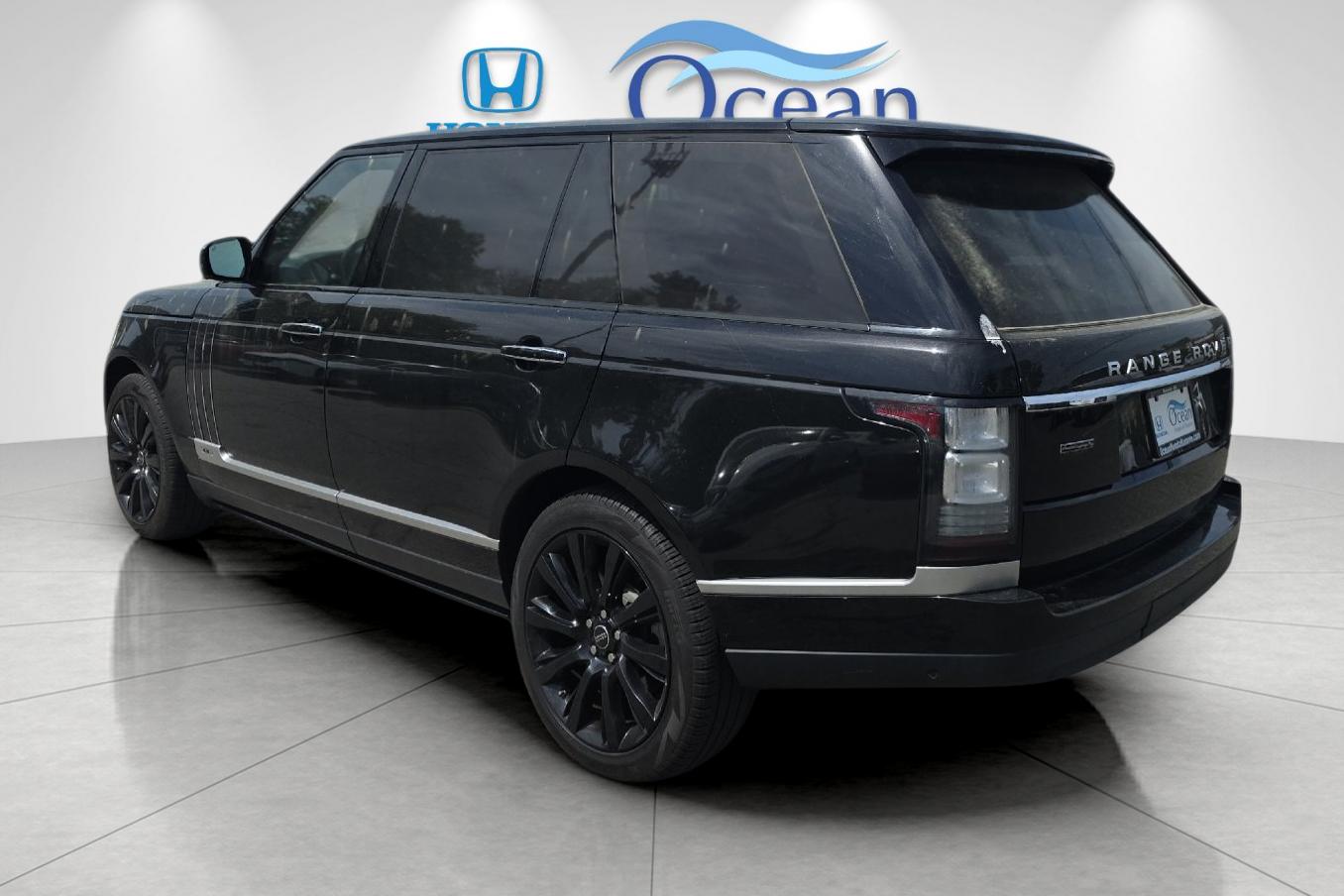 Used 2014 Santorini Black Metallic Land Rover 5.0L V8 Supercharged Autobiography image 5