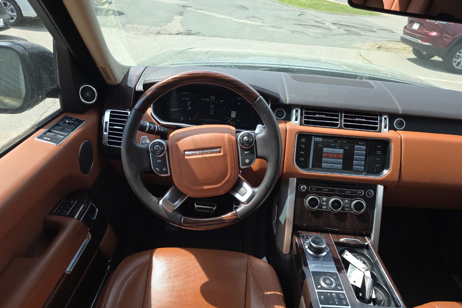 Used 2014 Santorini Black Metallic Land Rover 5.0L V8 Supercharged Autobiography image 15