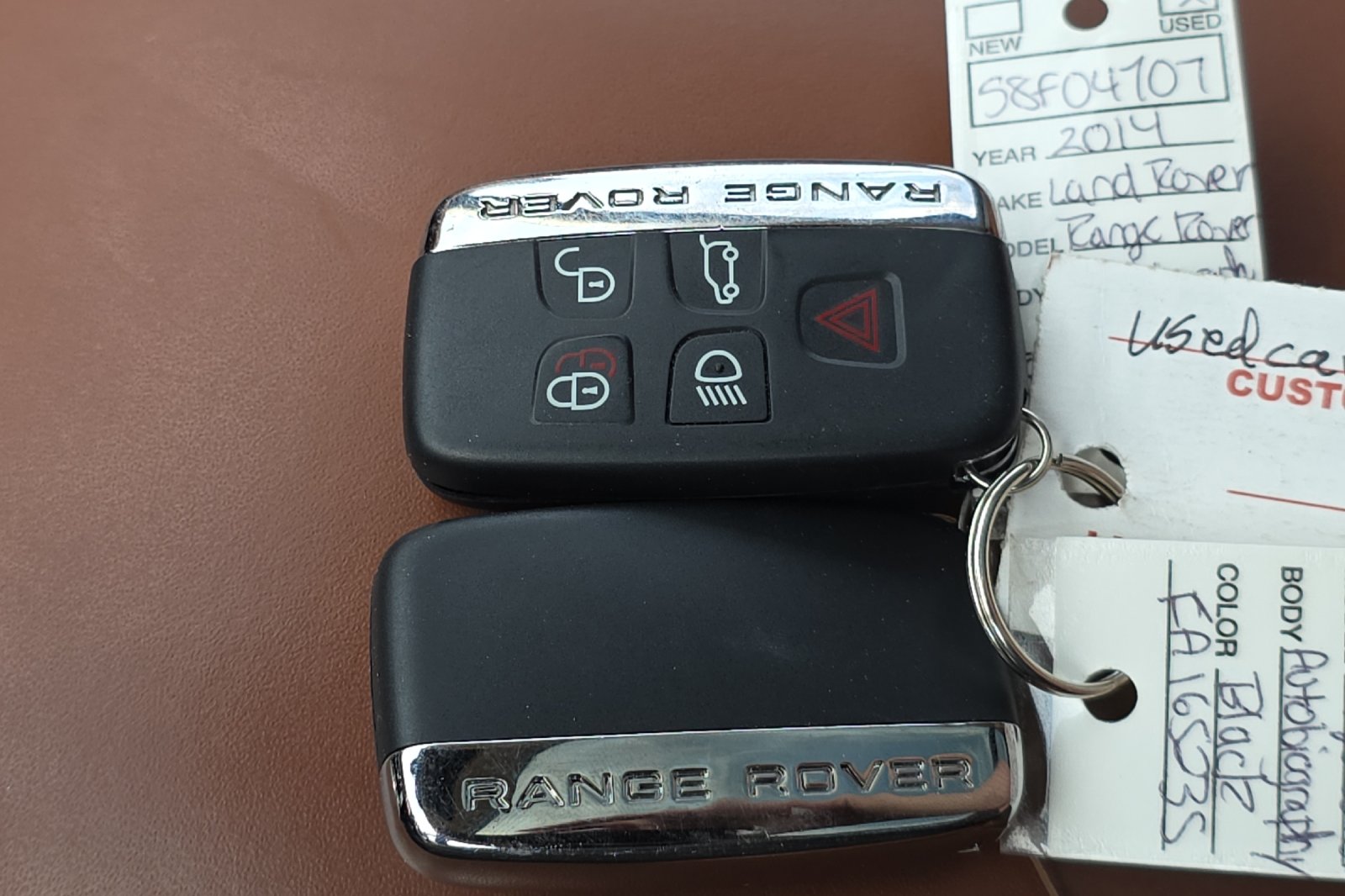 Used 2014 Santorini Black Metallic Land Rover 5.0L V8 Supercharged Autobiography image 9