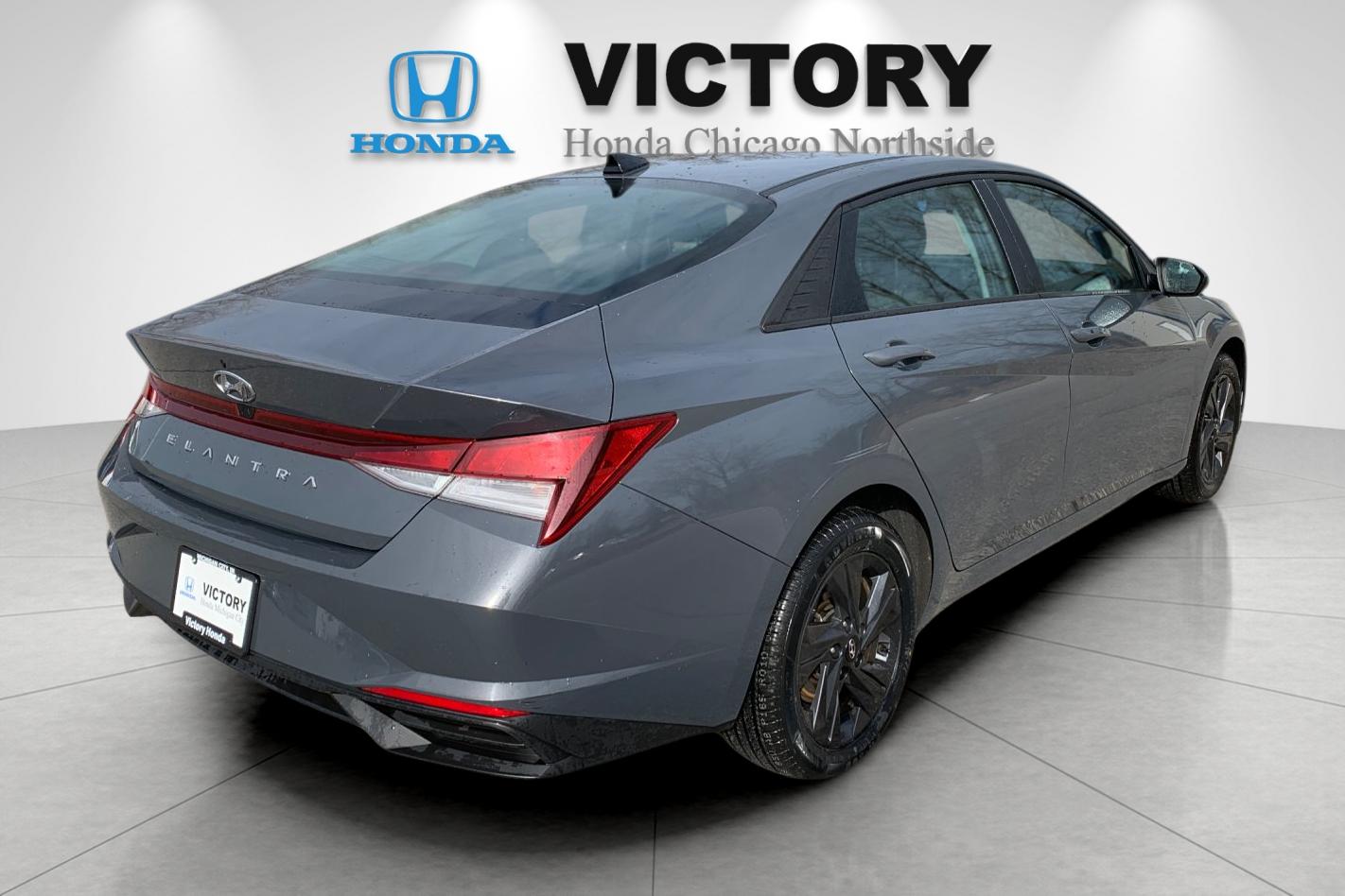Used 2023 Gray Hyundai SEL image 5