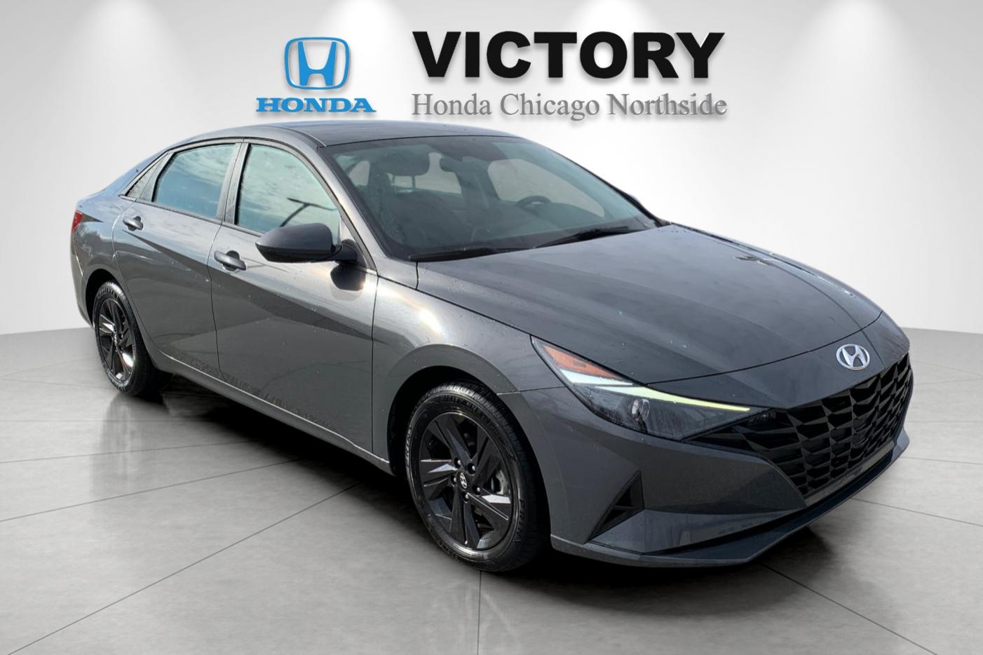 Used 2023 Gray Hyundai SEL image 7