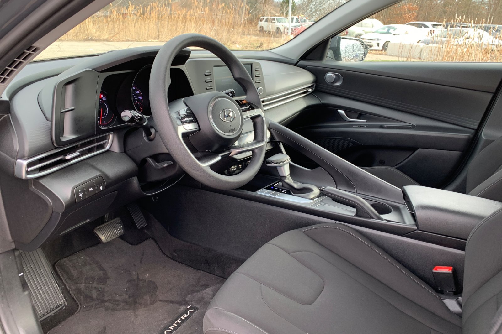 Used 2023 Gray Hyundai SEL image 10