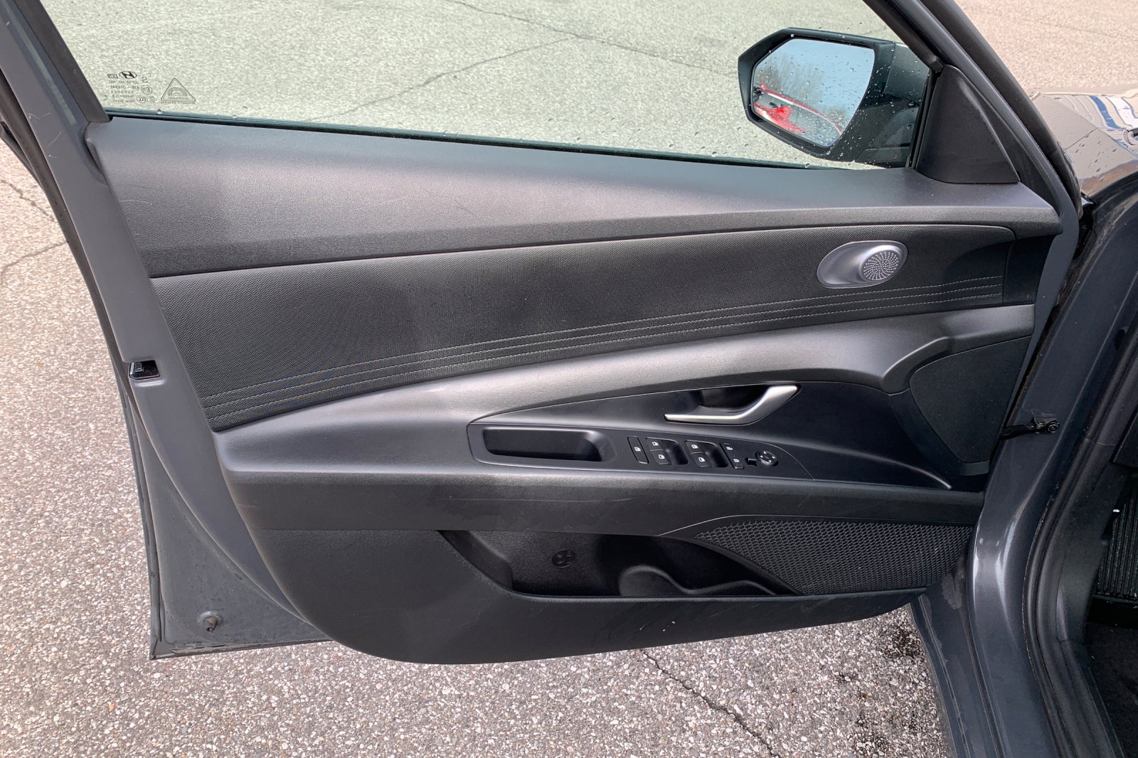 Used 2023 Gray Hyundai SEL image 11