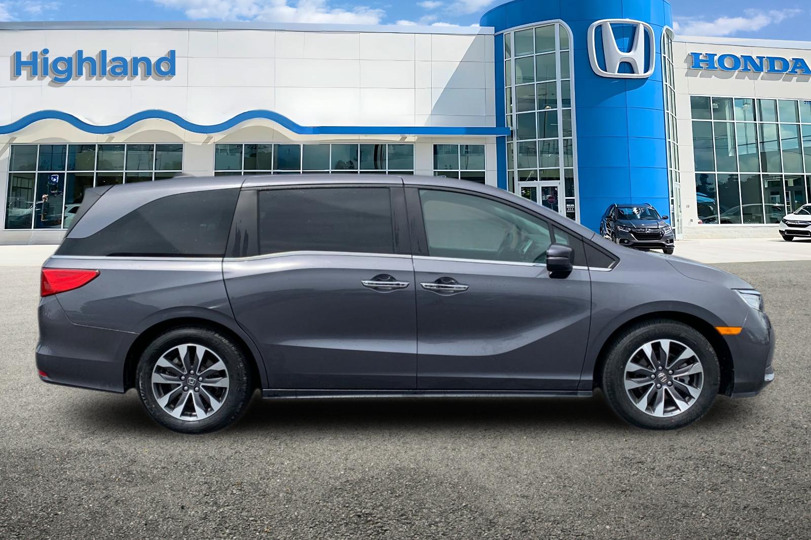 Certified Used 2024 Modern Steel Metallic Honda EX-L image 6