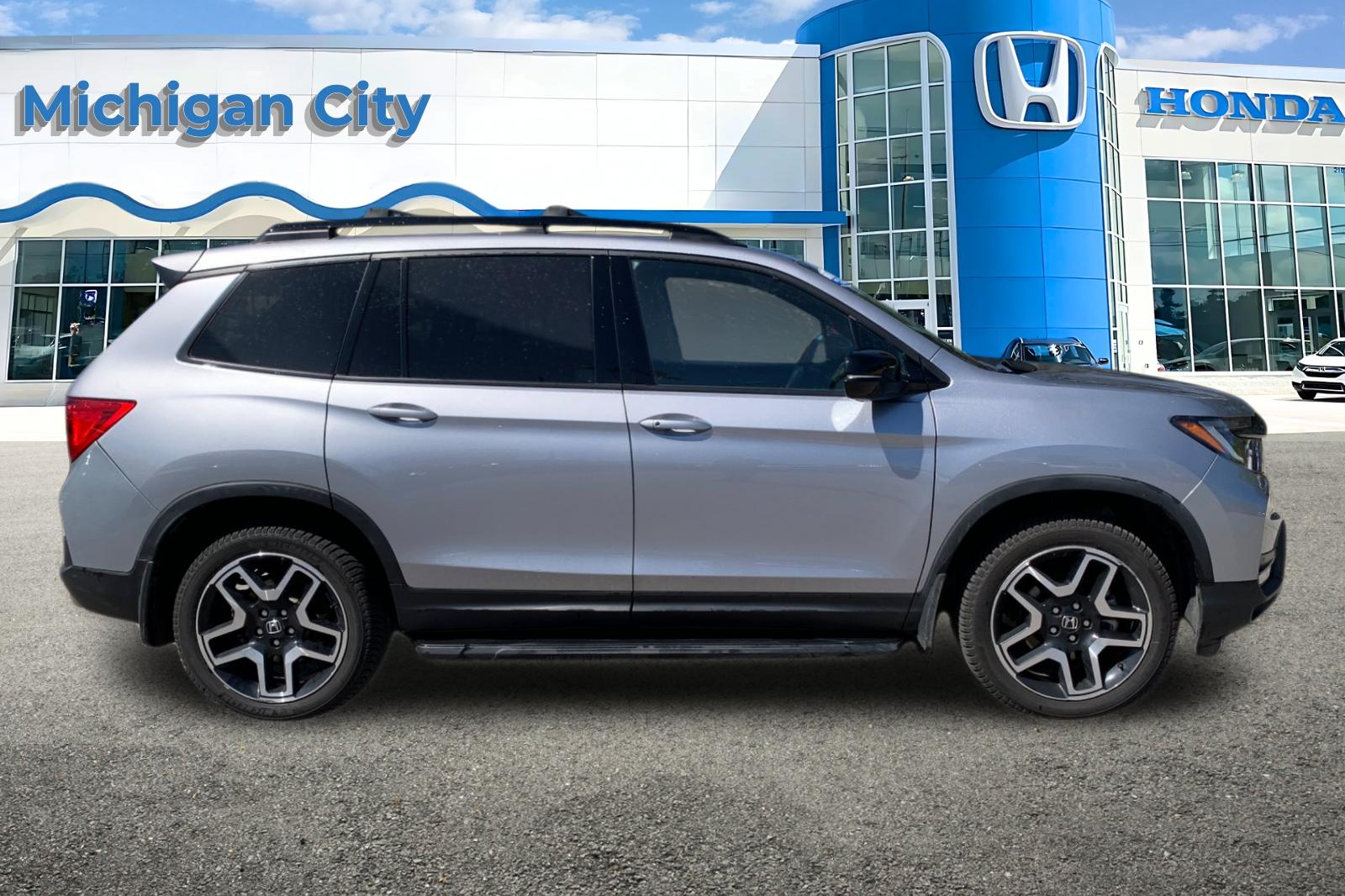 Certified Used 2022 Silver Honda Elite image 6