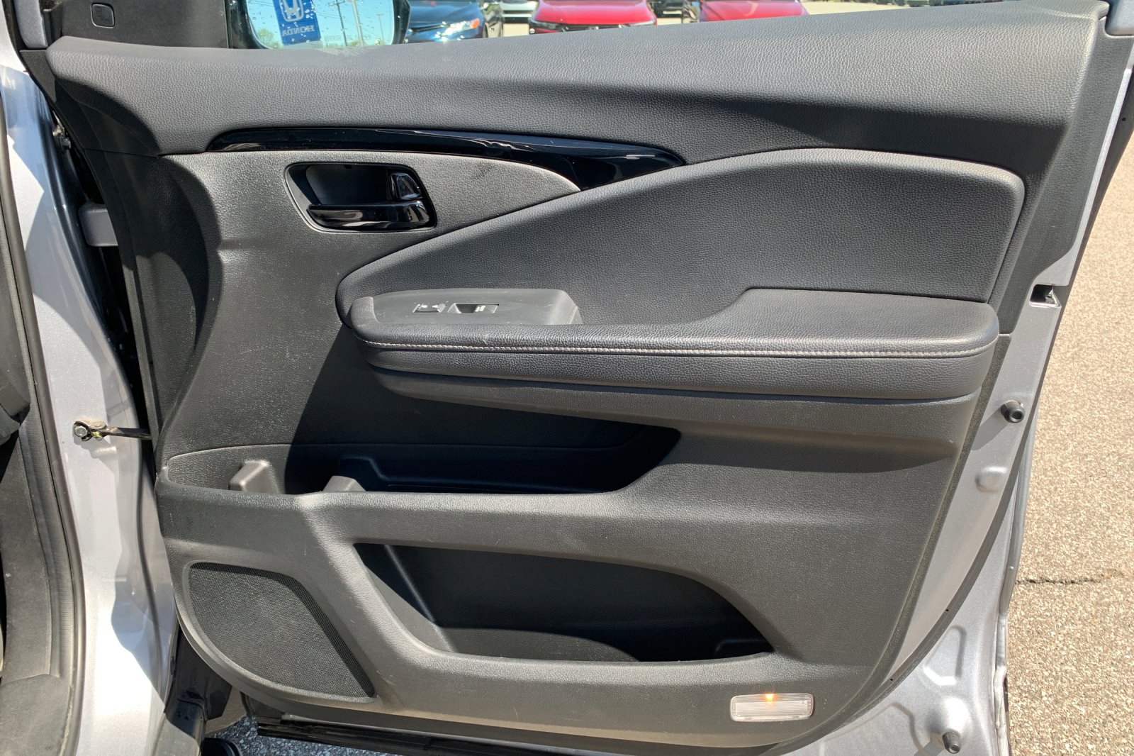 Certified Used 2022 Silver Honda Elite image 21