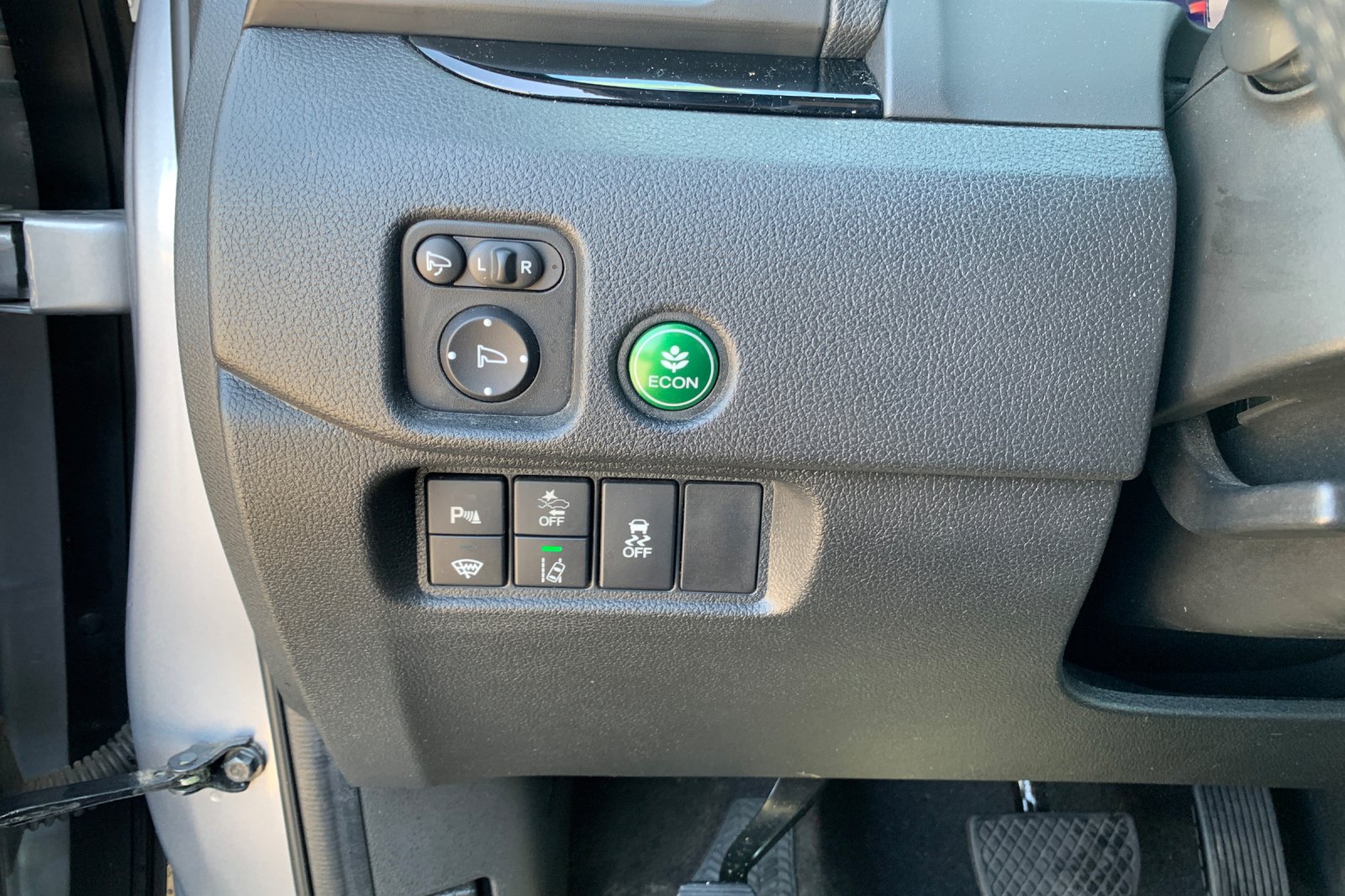 Certified Used 2022 Silver Honda Elite image 33