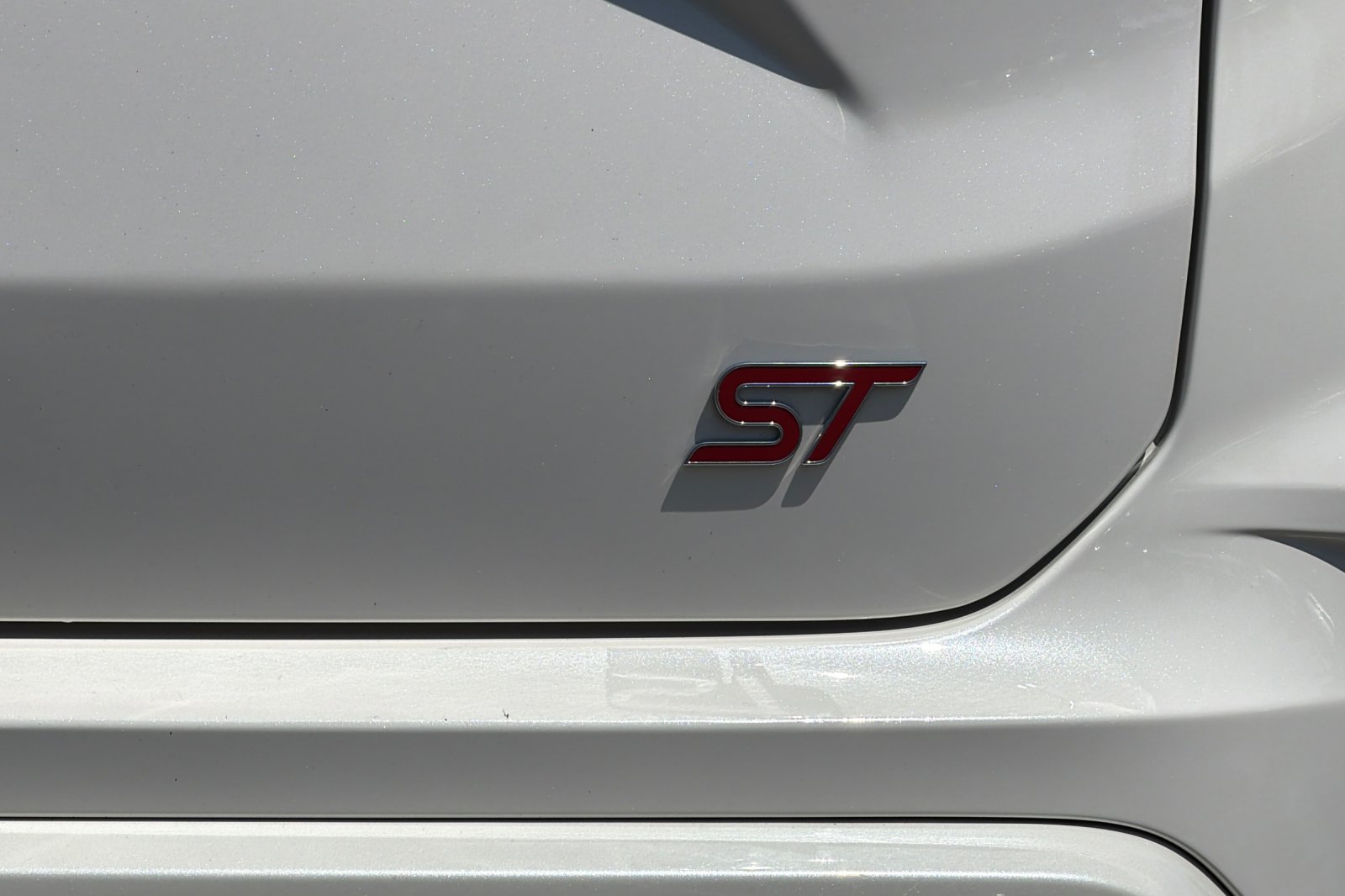Used 2019 White Ford ST image 28