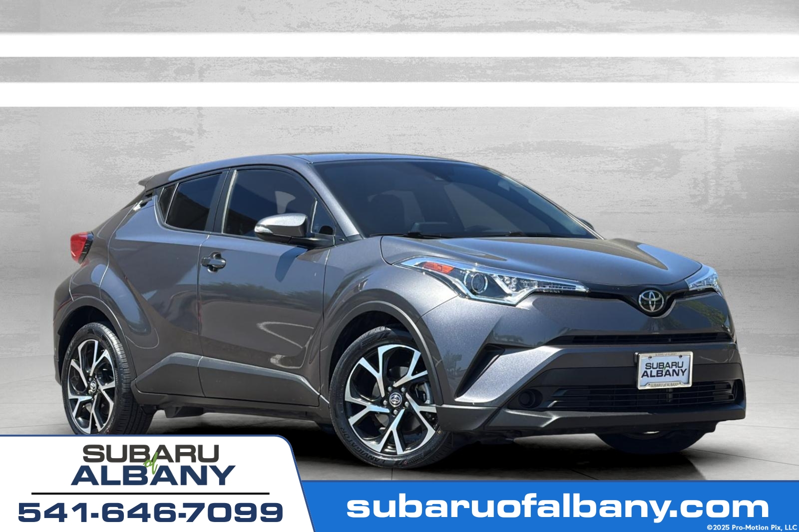 2019 Toyota C-HR XLE's photo
