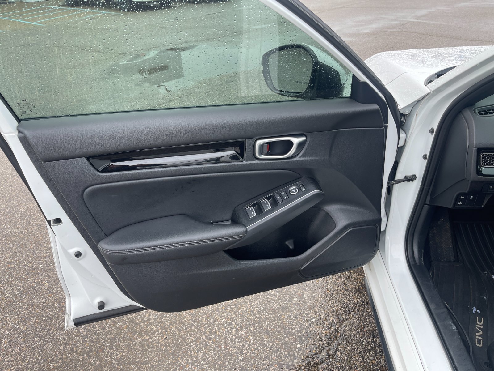 Used 2022 White Honda Sport Touring image 11