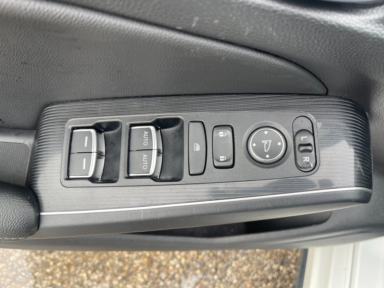 Used 2022 White Honda Sport Touring image 12