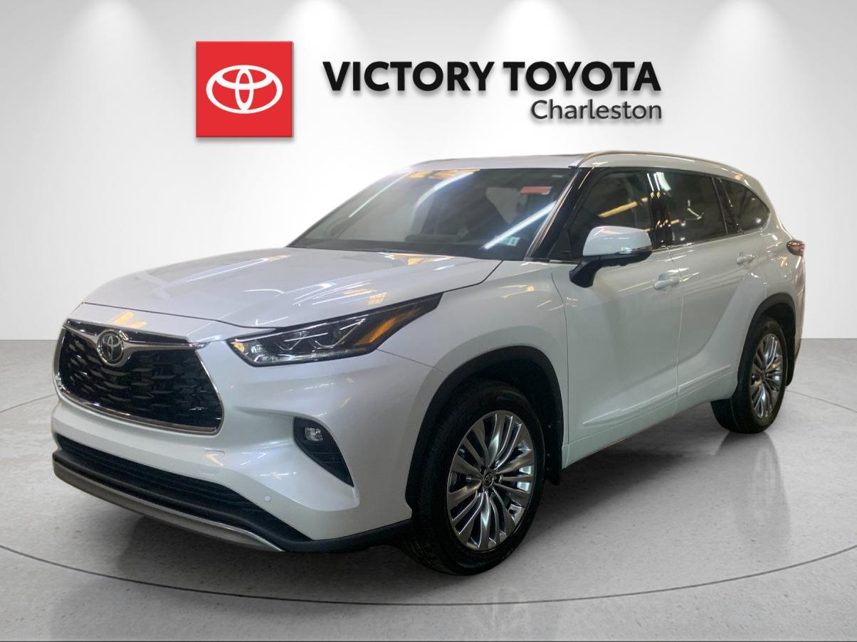 2026 Toyota Highlander Platinum AWD's photo