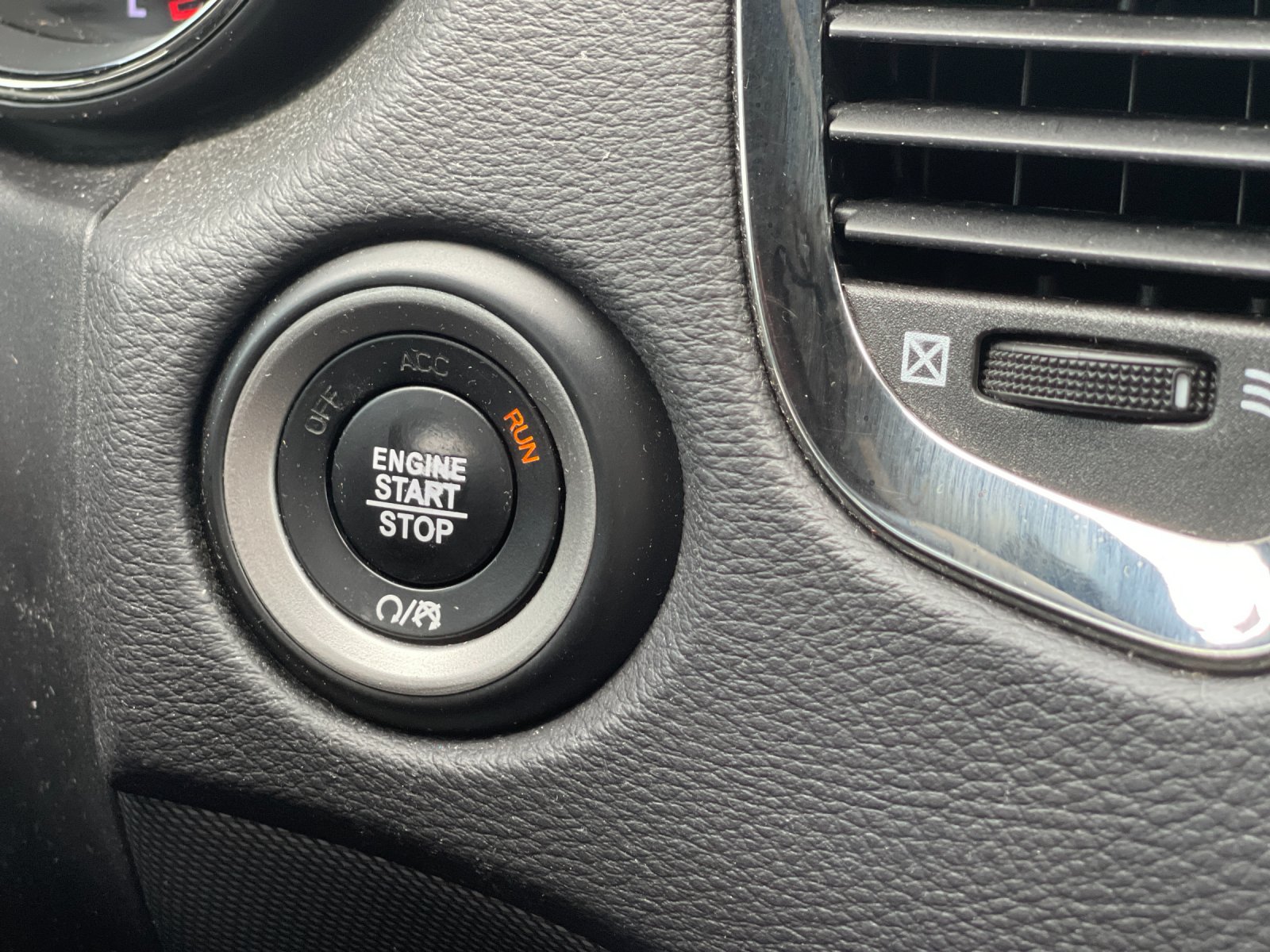 Used 2018 Red Dodge R/T image 27