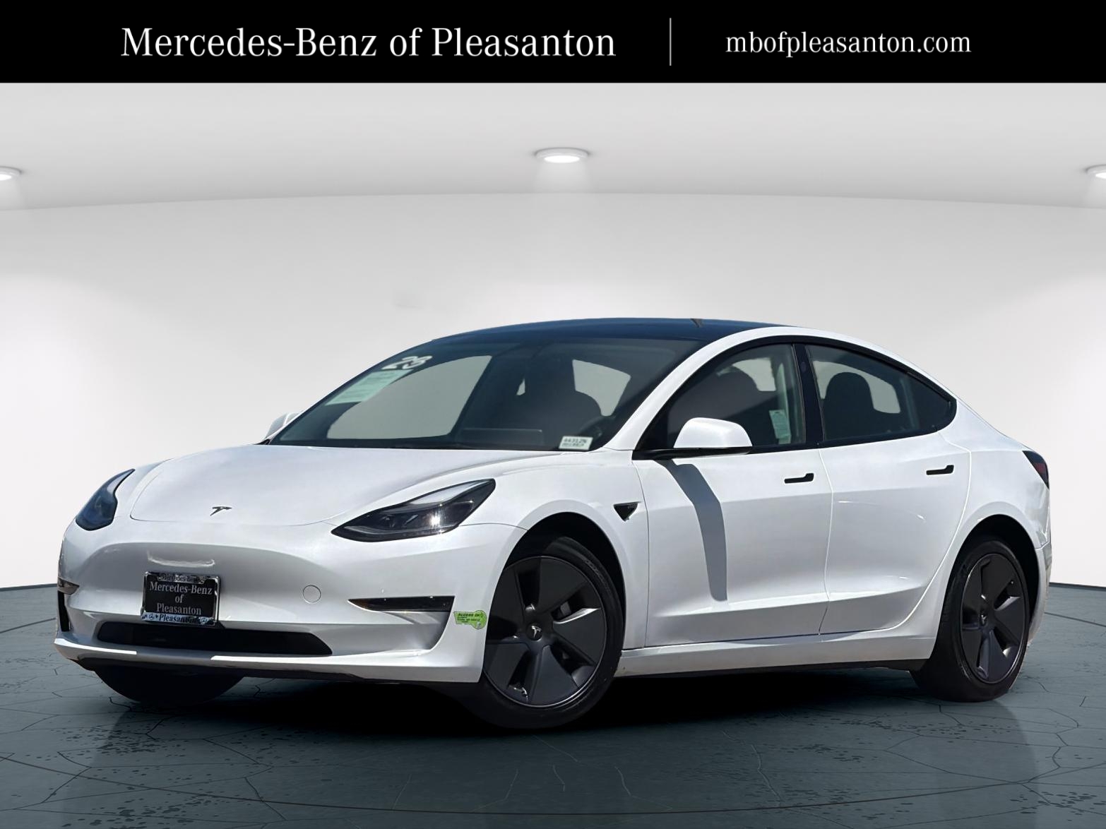 2023 Tesla Model 3 -'s photo