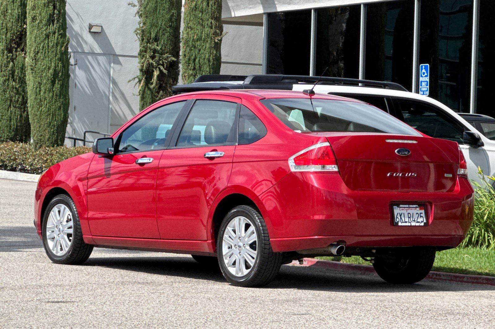 Used 2010 Sangria Red Metallic Ford SEL image 6