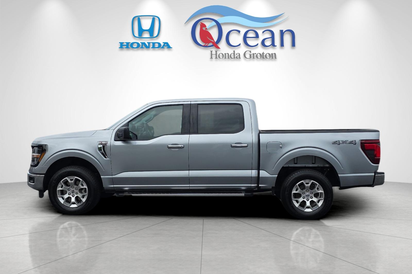 Used 2025 Iconic Silver Metallic Ford XLT image 6