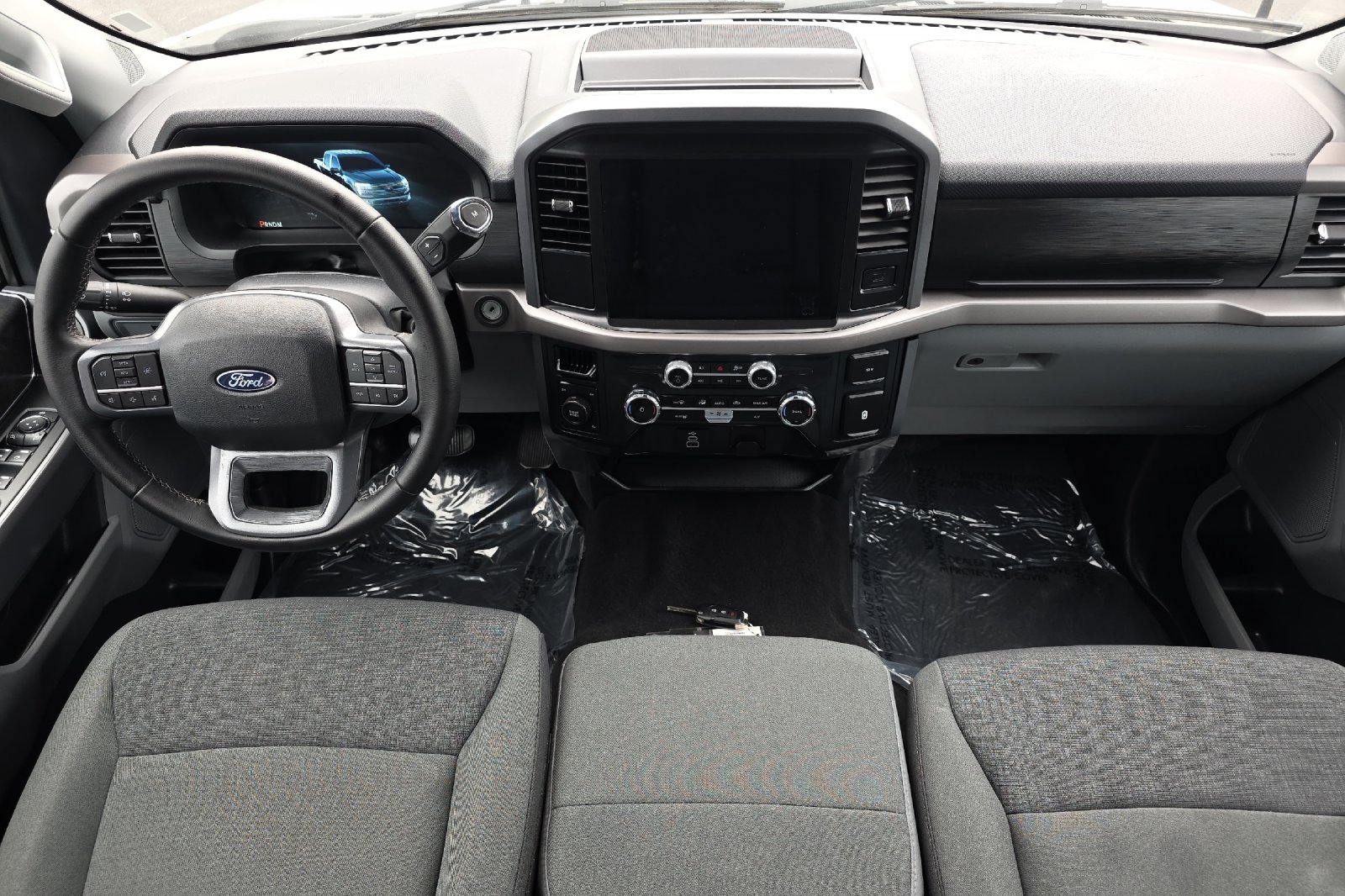 Used 2025 Iconic Silver Metallic Ford XLT image 13