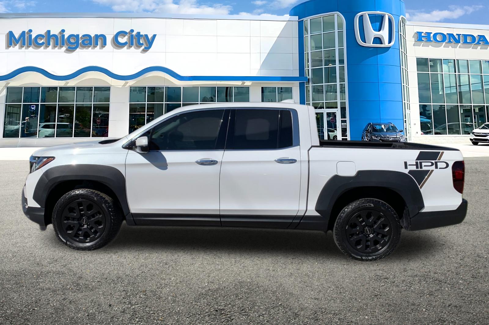 Certified Used 2022 Platinum White Pearl Honda RTL-E image 2