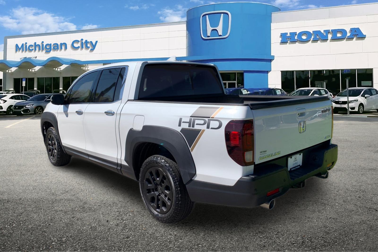Certified Used 2022 Platinum White Pearl Honda RTL-E image 3