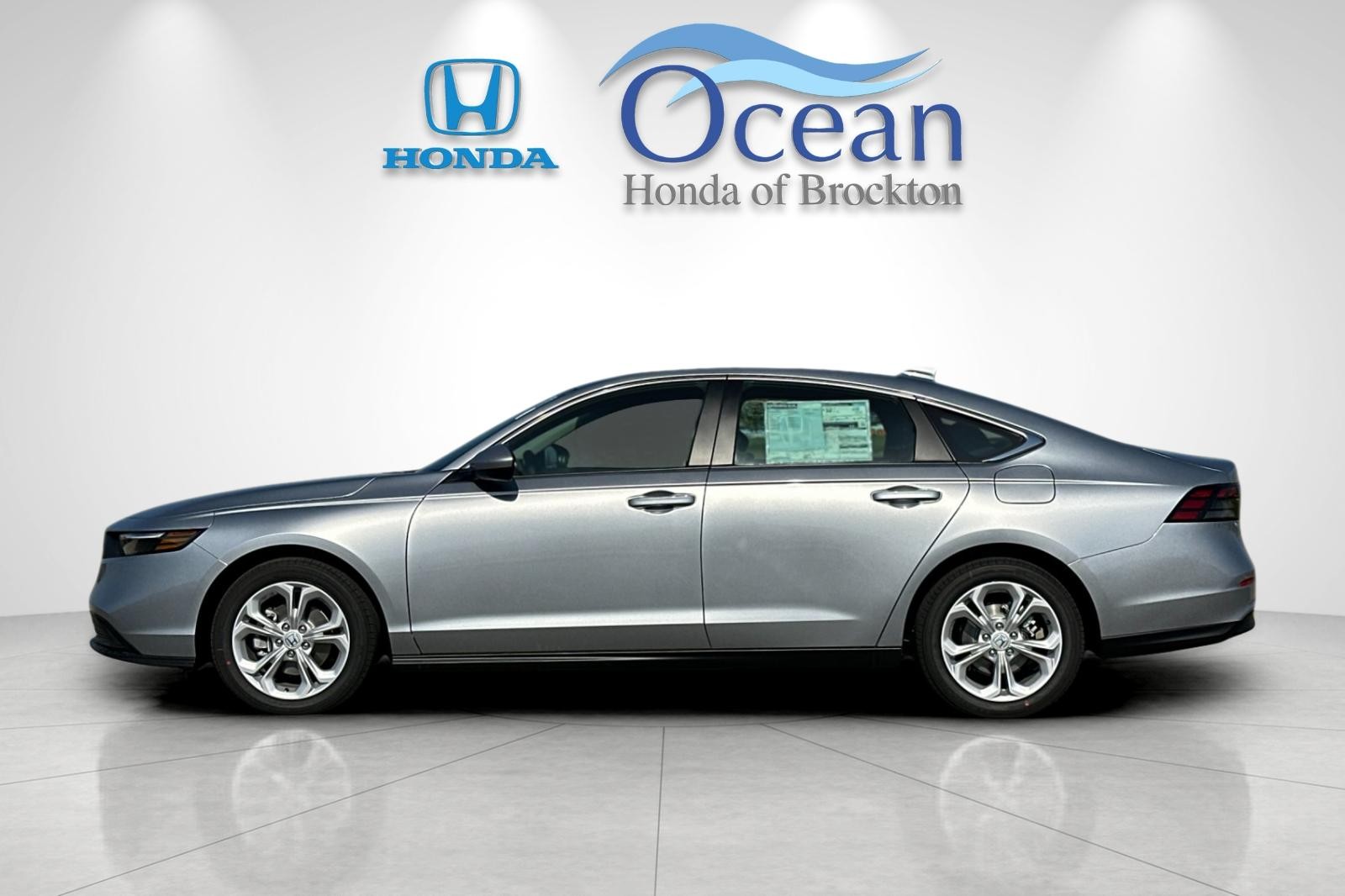 New 2026 Platinum White Pearl Honda LX image 2