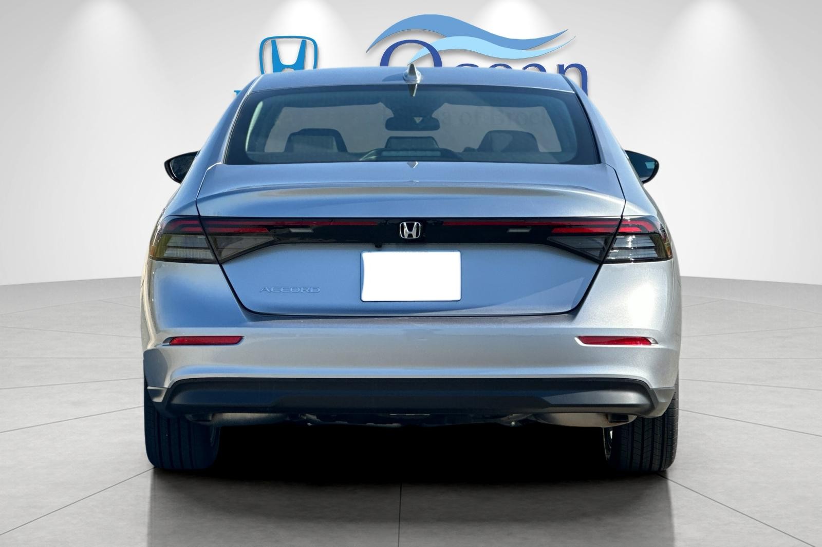 New 2026 Platinum White Pearl Honda LX image 4