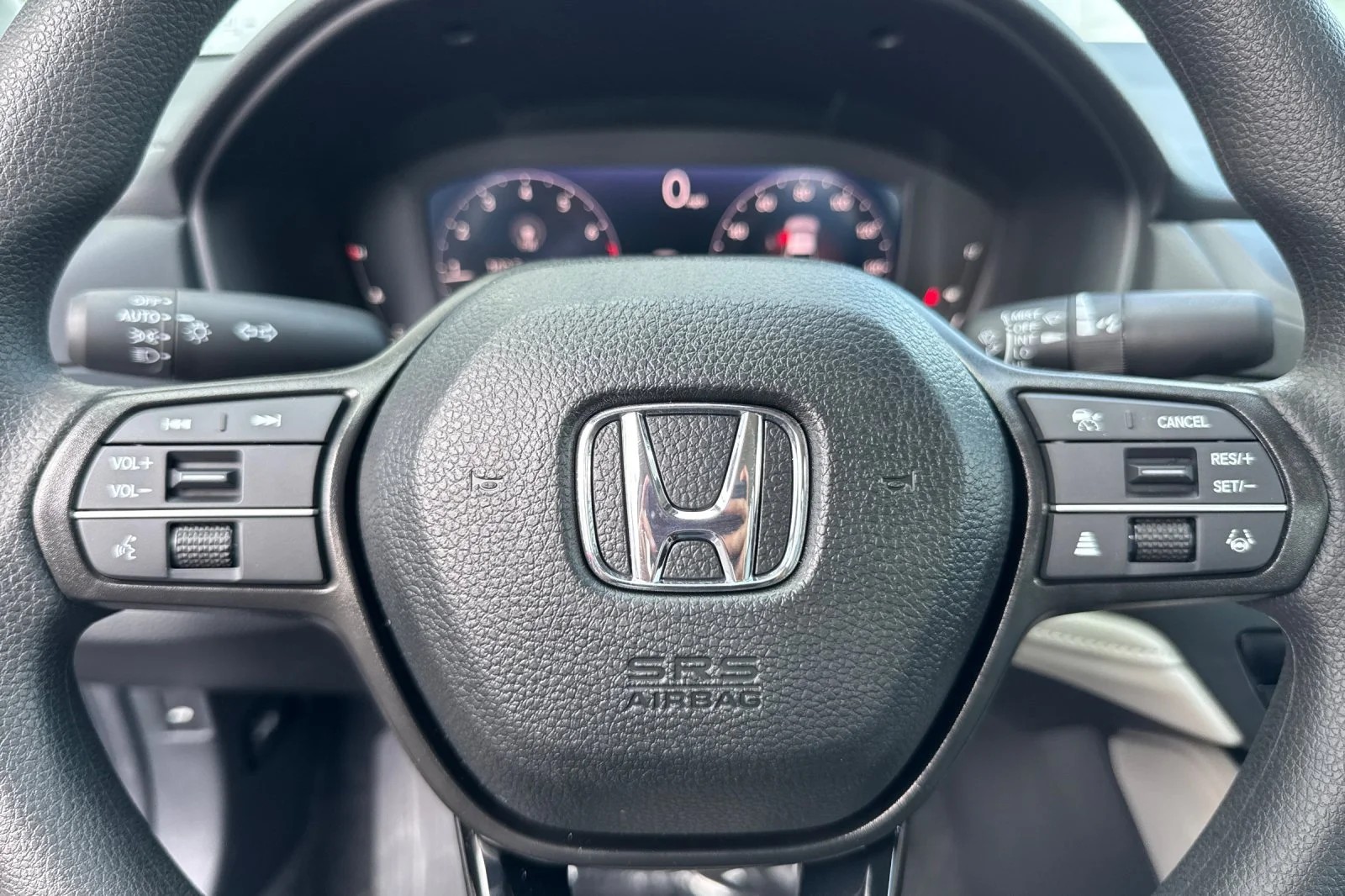 New 2026 Platinum White Pearl Honda LX image 24