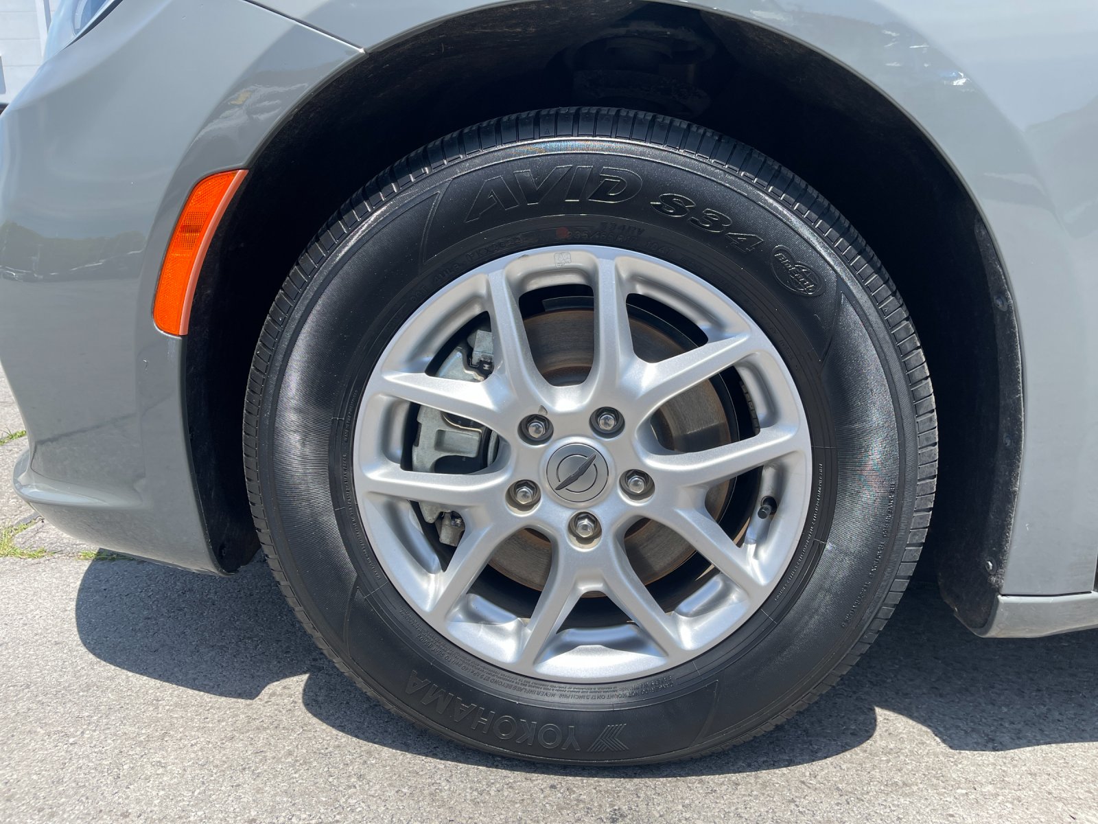 Used 2023 White Chrysler Touring L image 32
