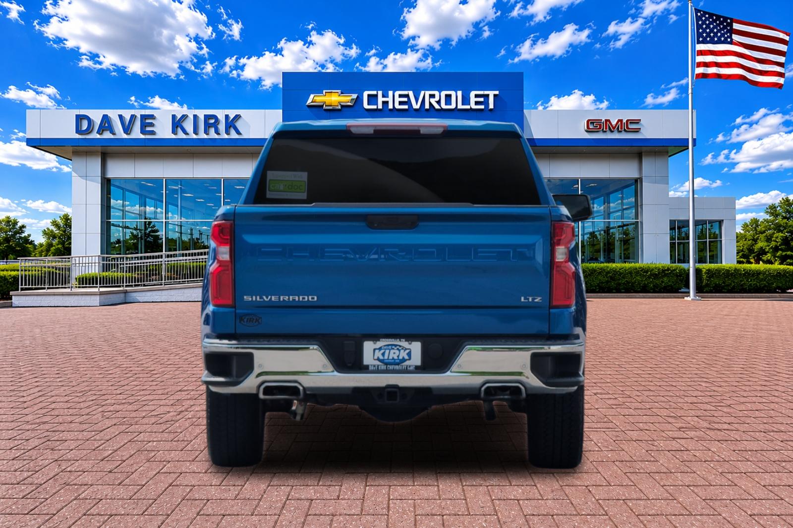 Used 2023 Blue Chevrolet LTZ image 4