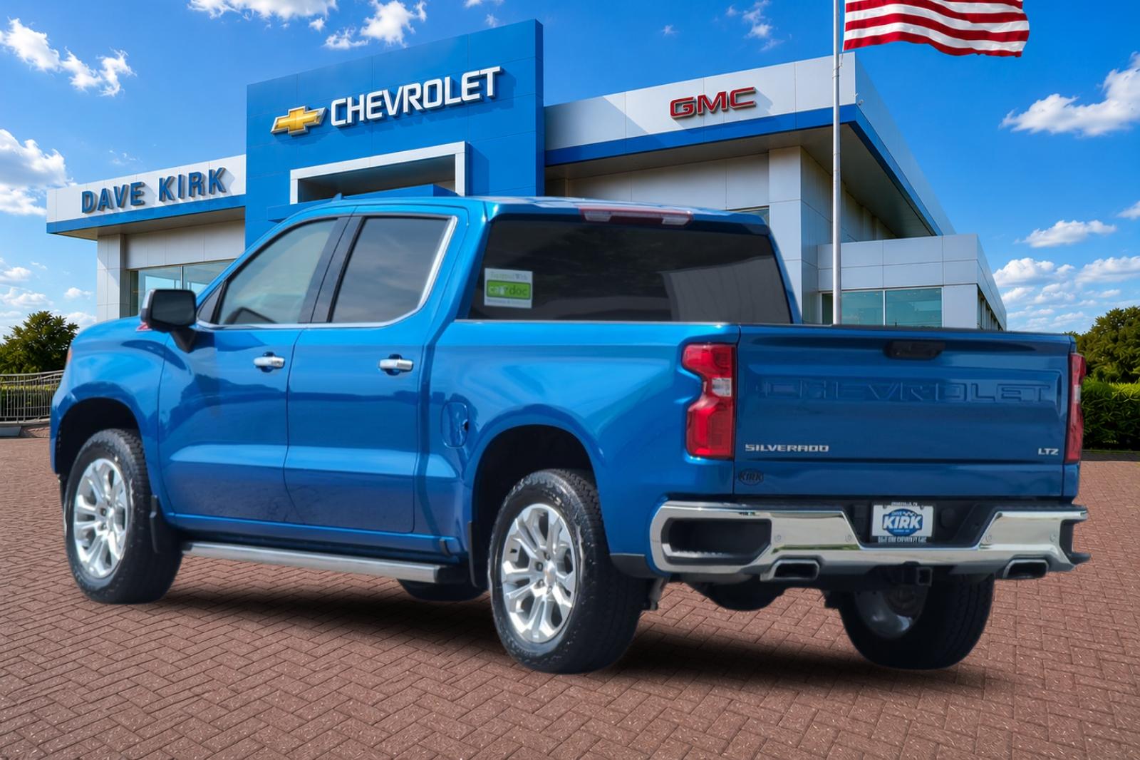 Used 2023 Blue Chevrolet LTZ image 5