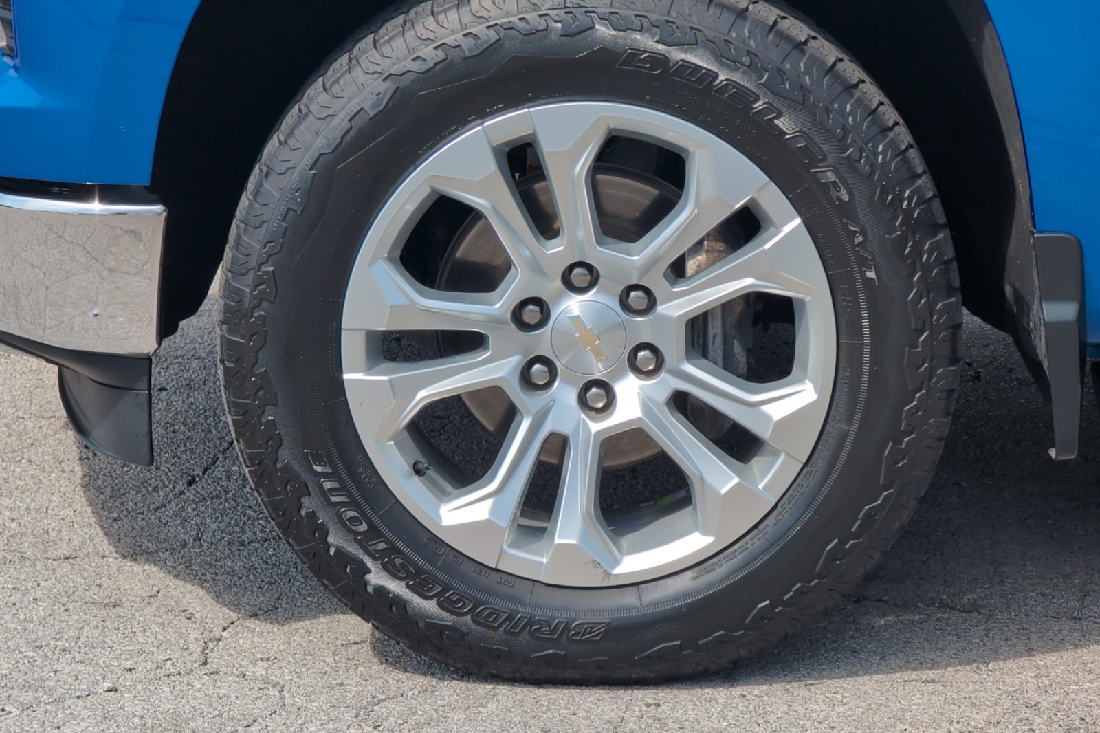 Used 2023 Blue Chevrolet LTZ image 27